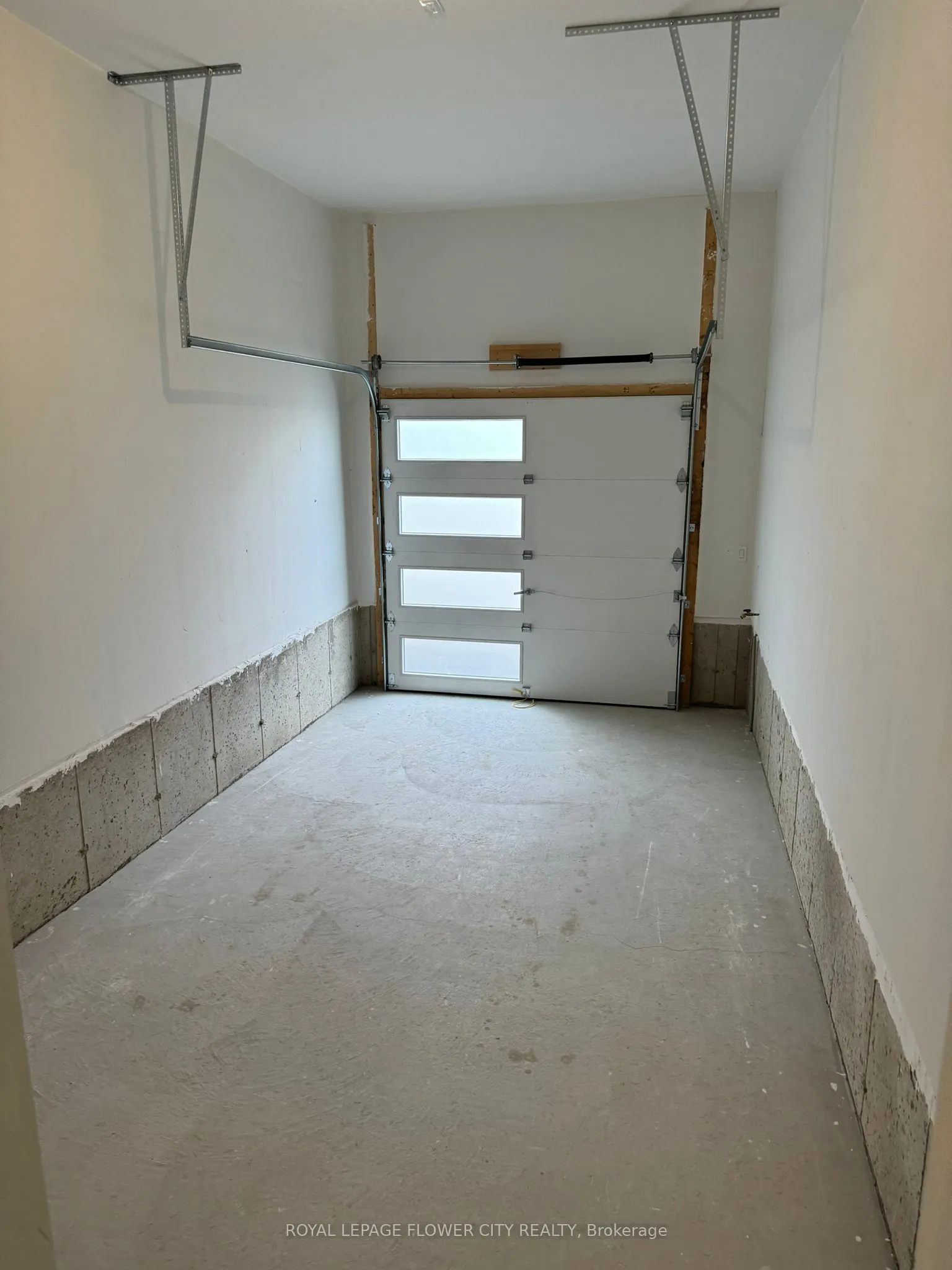 24 Mayapple Street