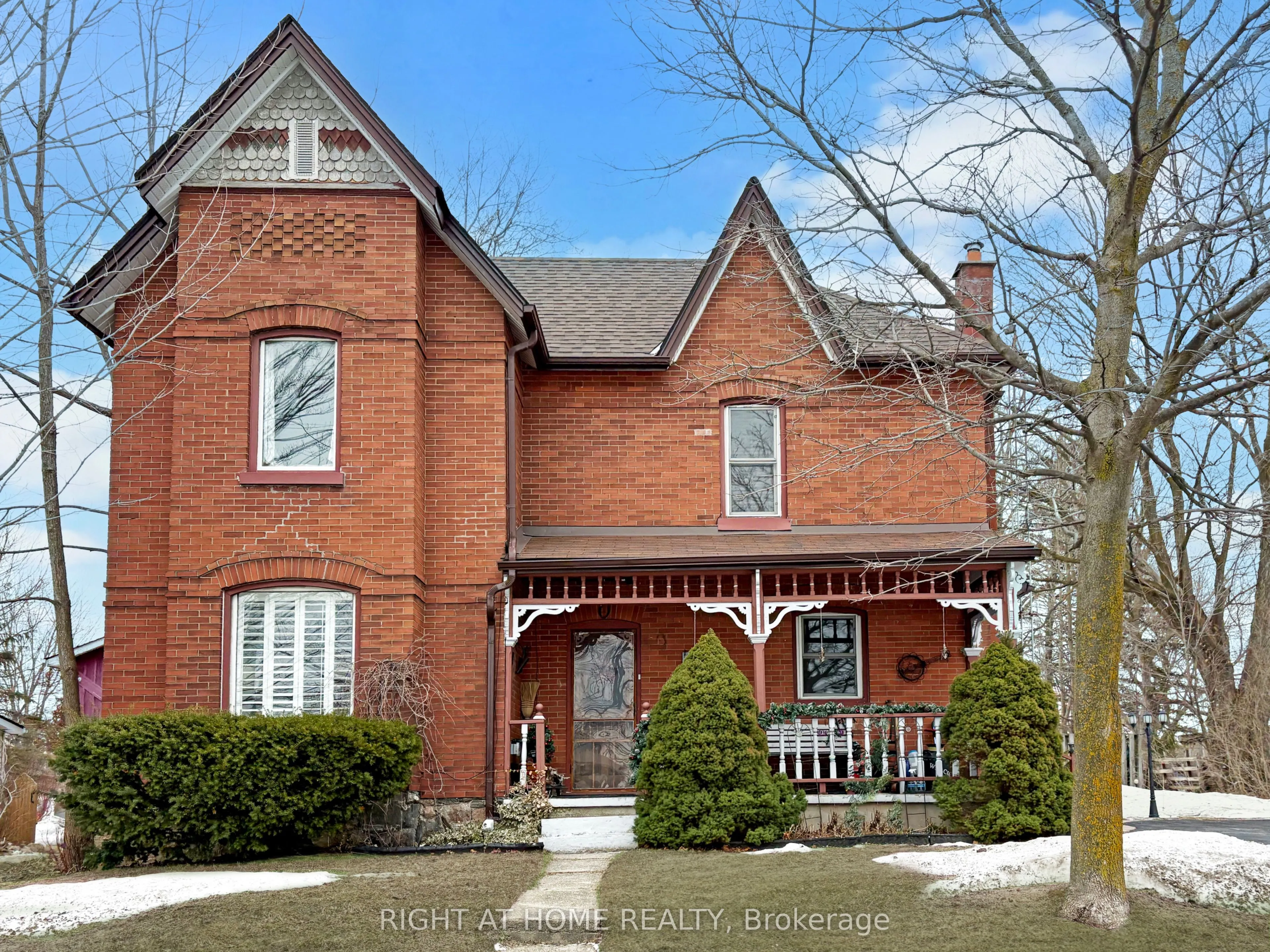 220 Barrie Street