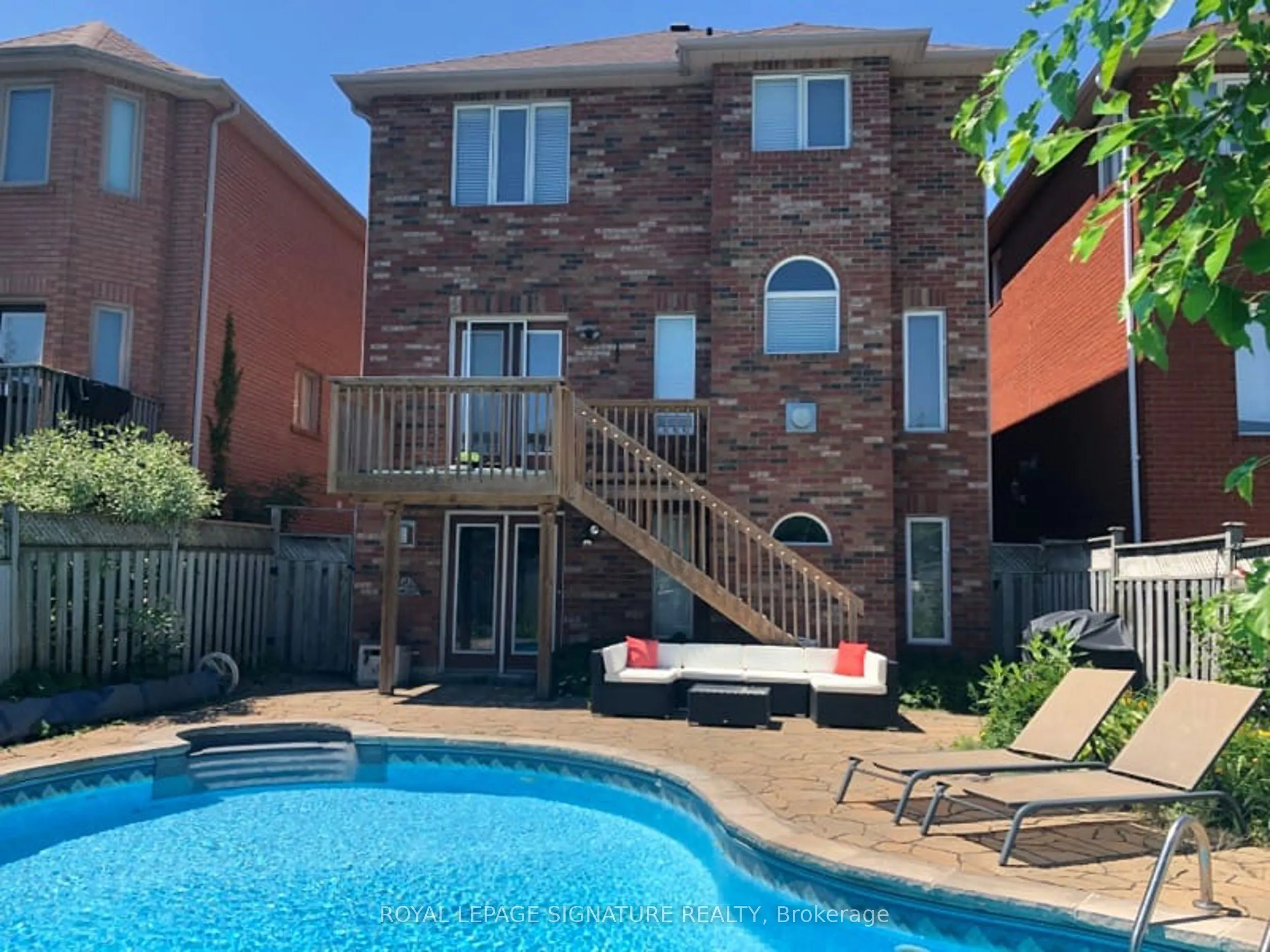 406 Hewitt Circle