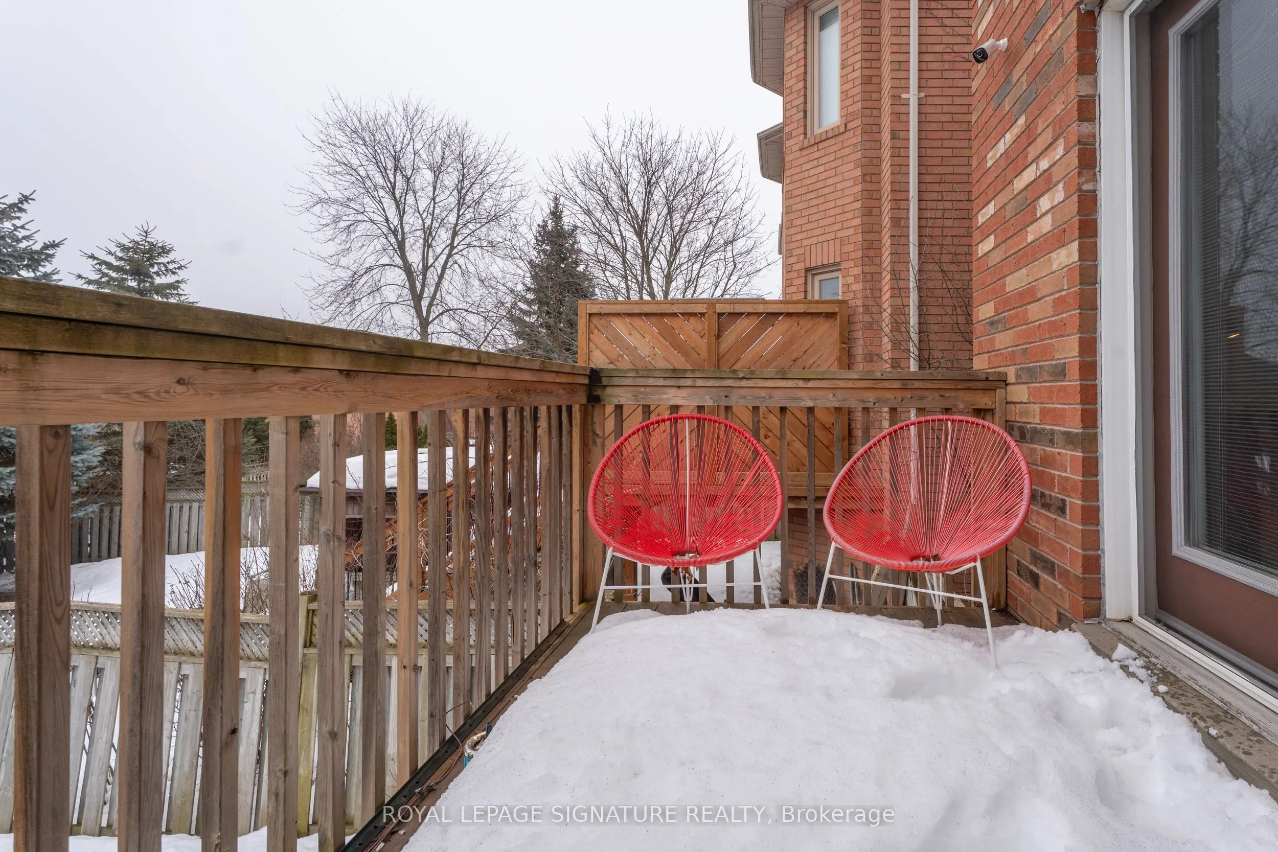 406 Hewitt Circle