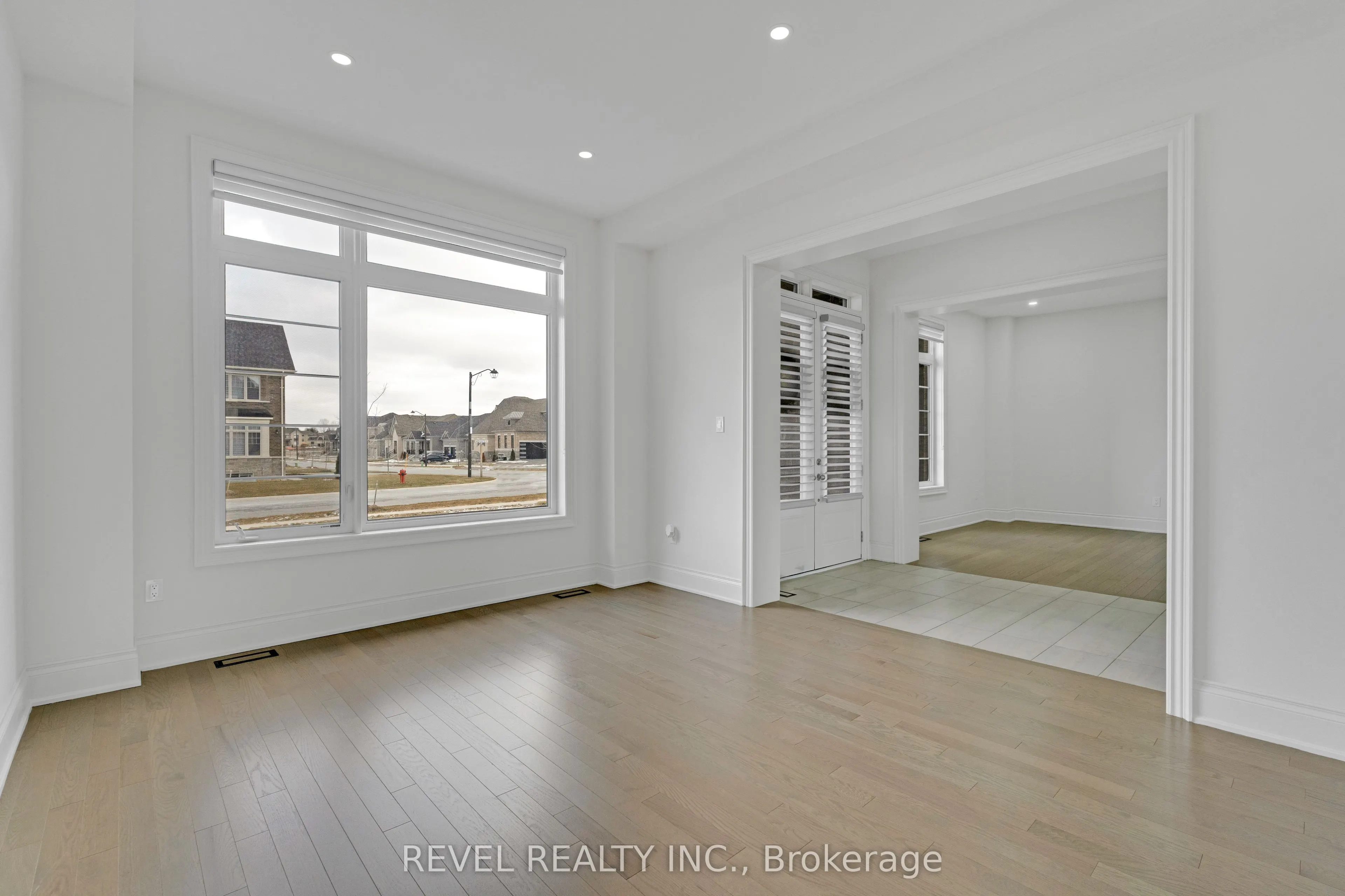 77 Marigold Boulevard