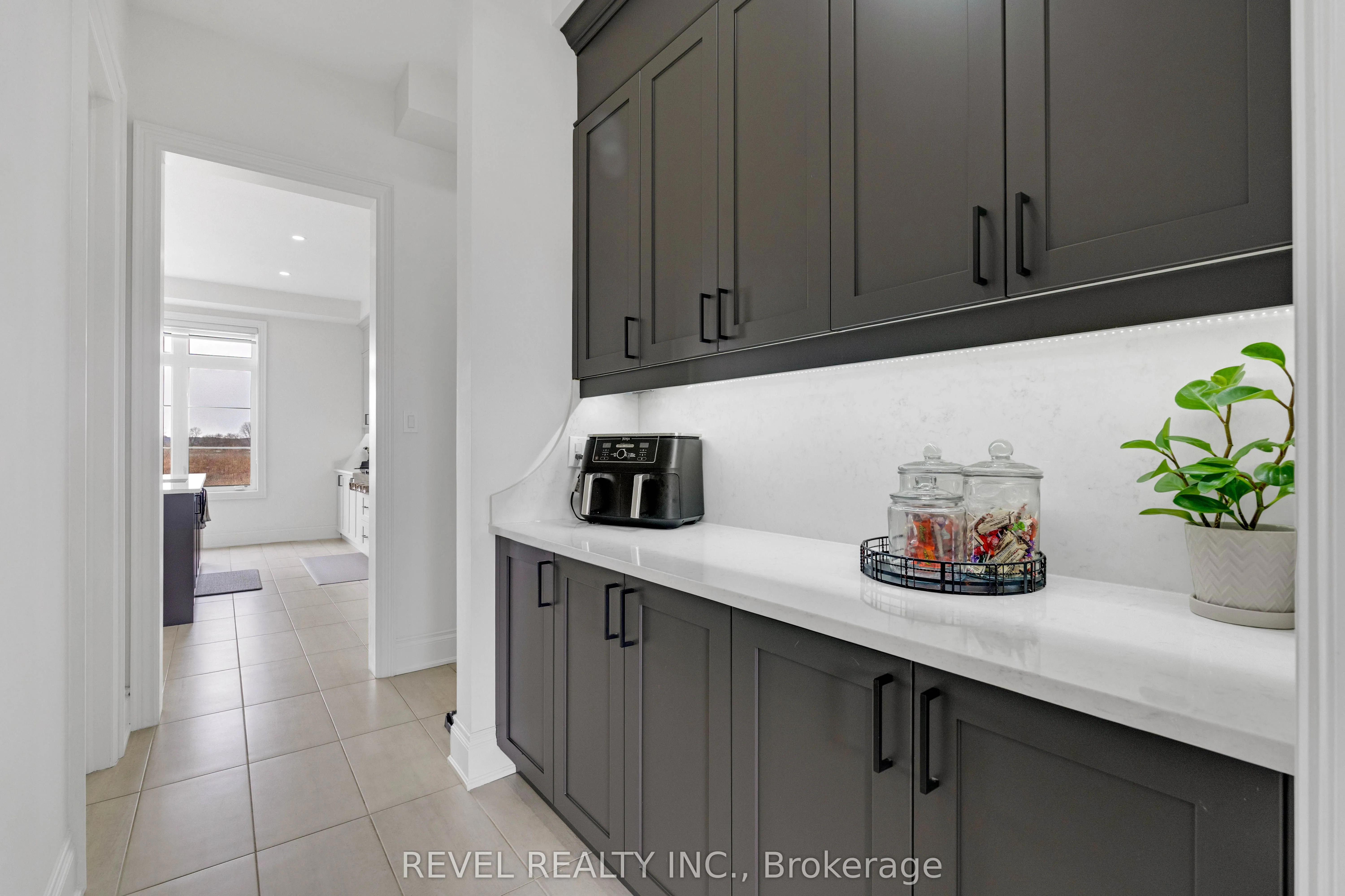 77 Marigold Boulevard