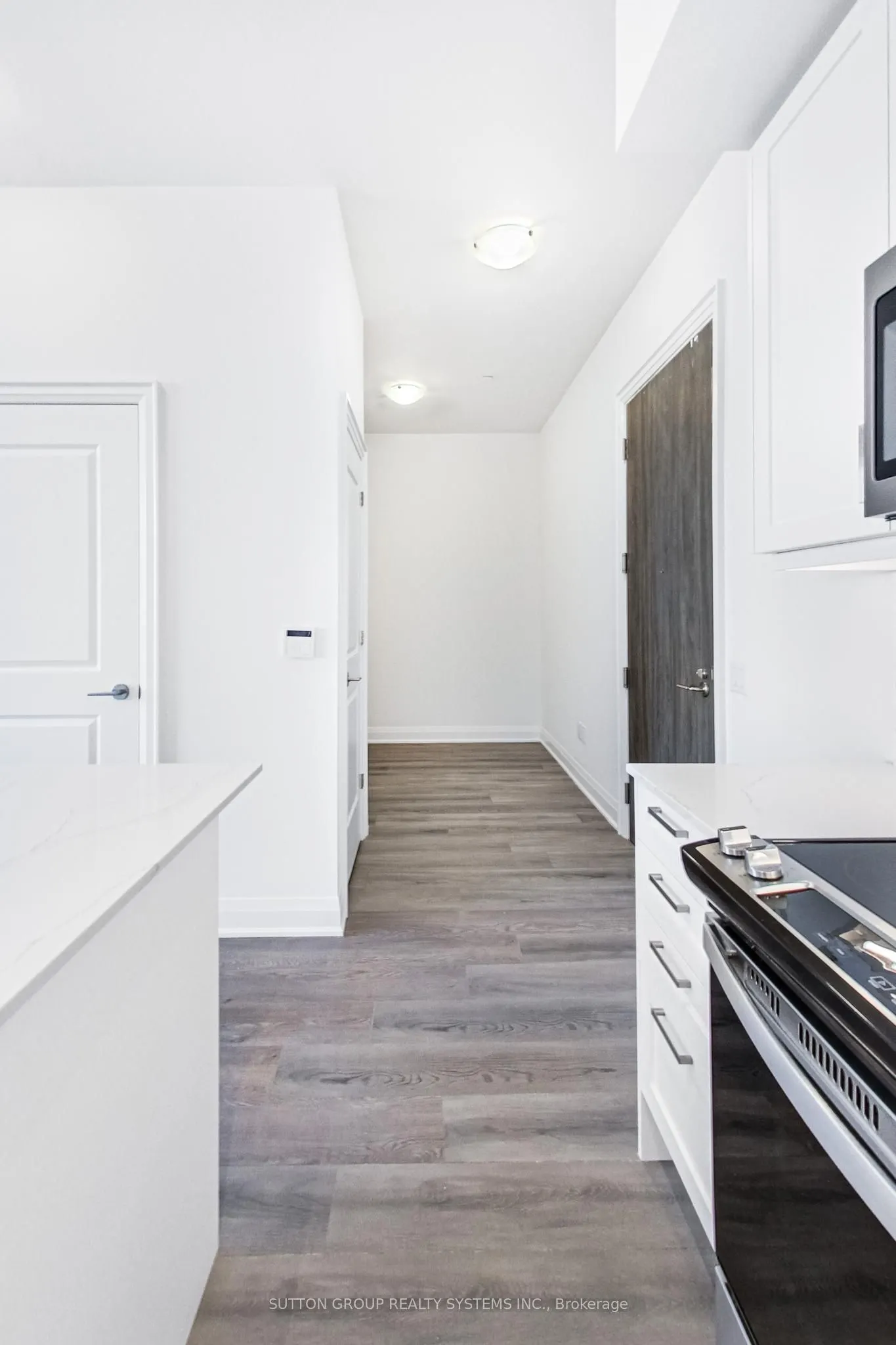 10 Gatineau Drive #1704