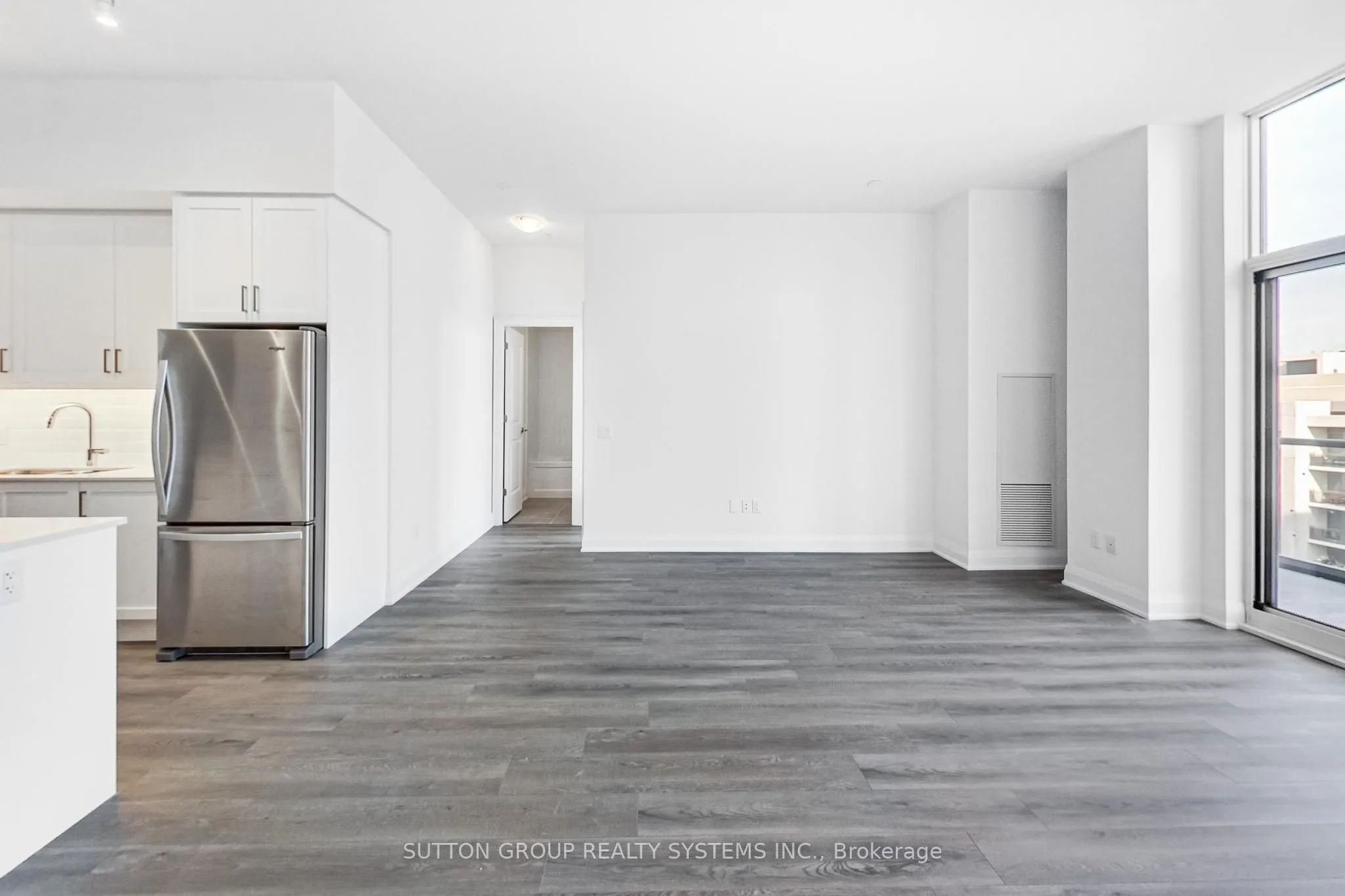 10 Gatineau Drive #1704