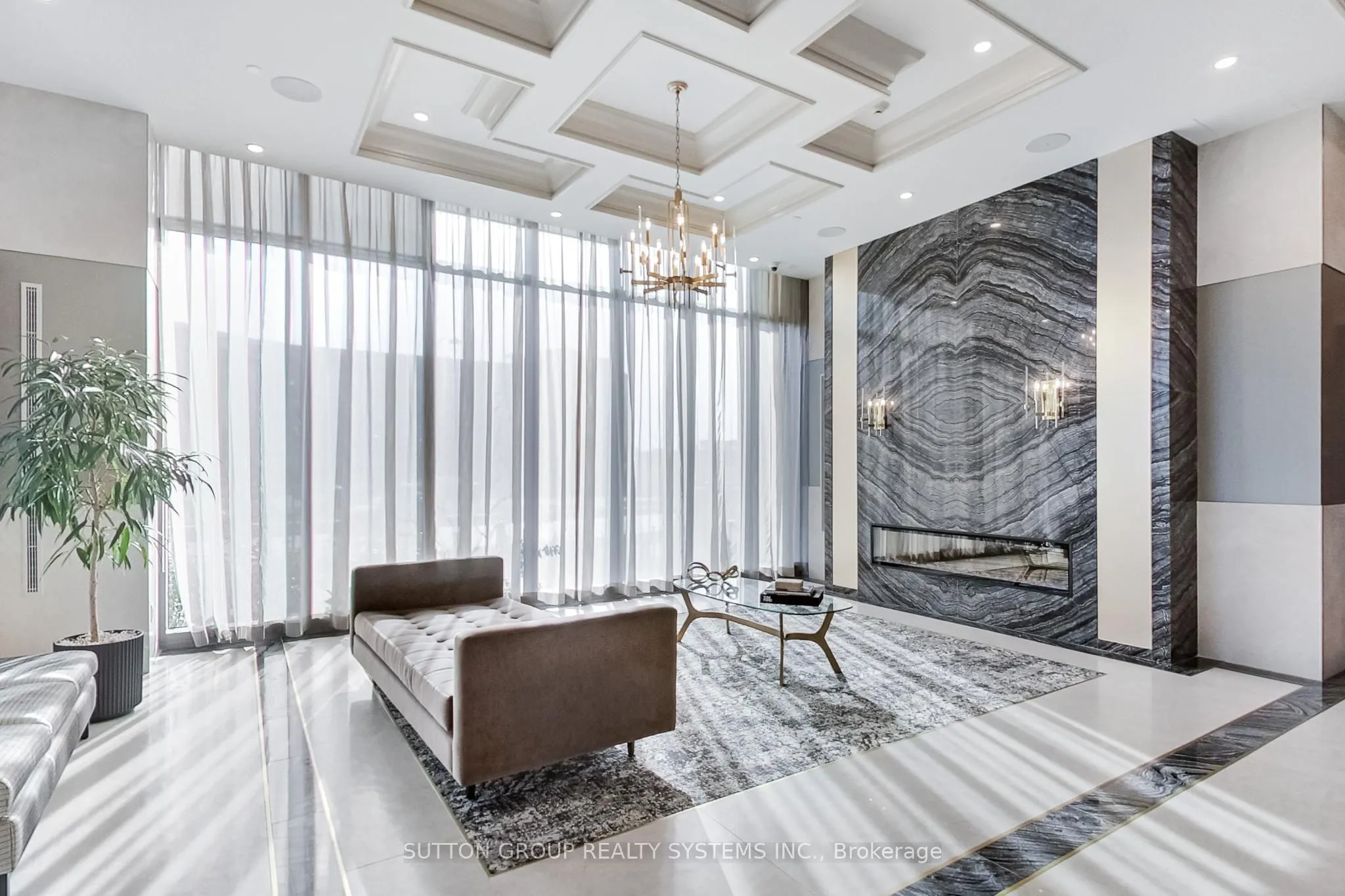 10 Gatineau Drive #1704