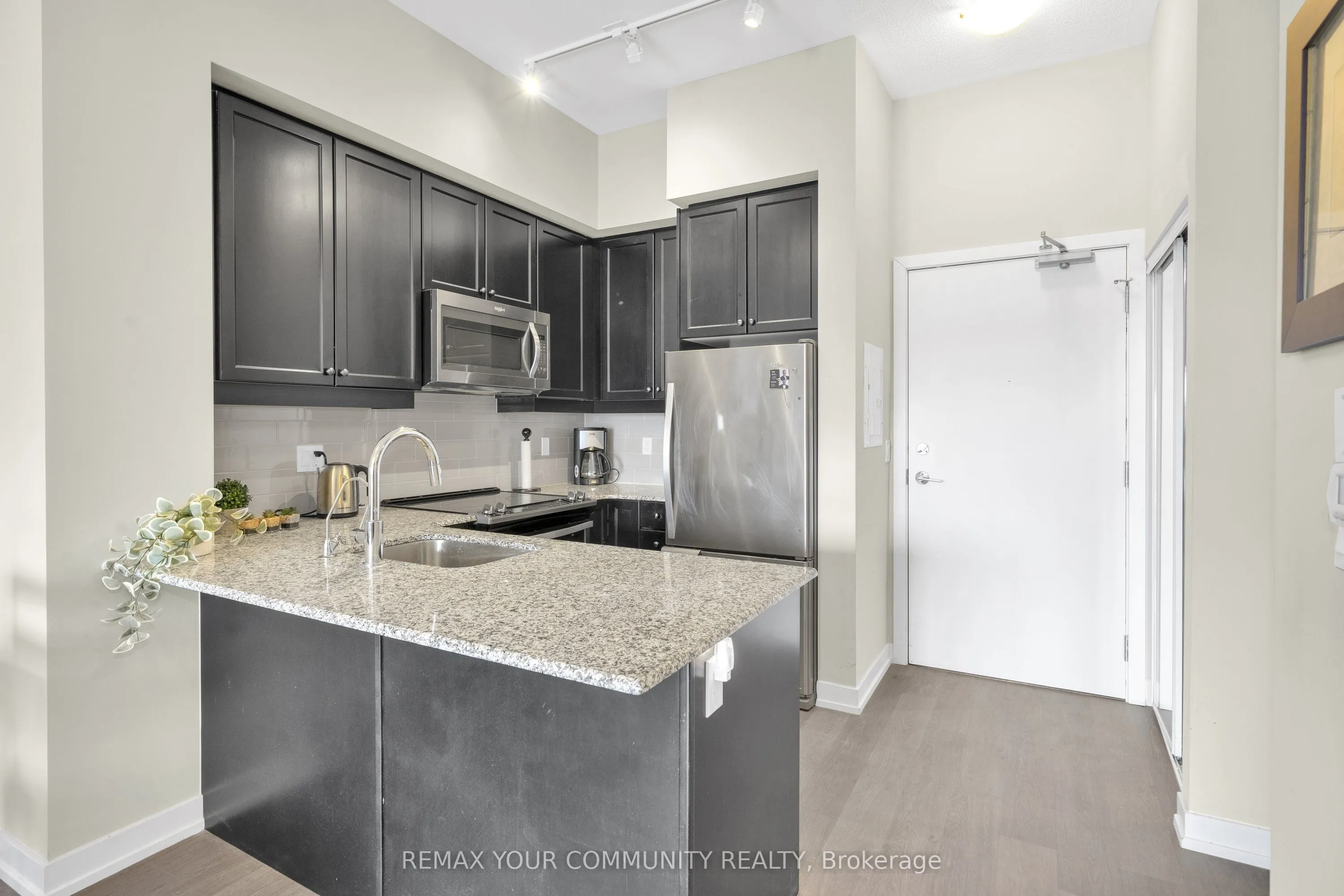 555 William Graham Drive #PH401