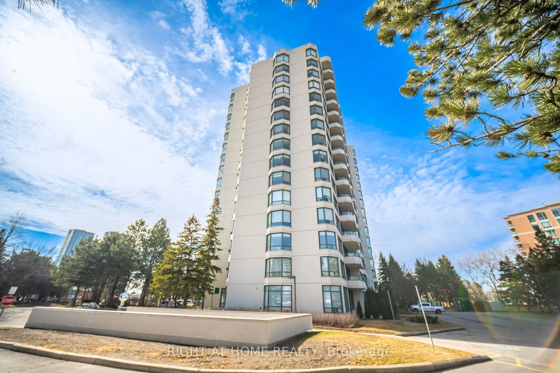 120 Promenade Circle #711
