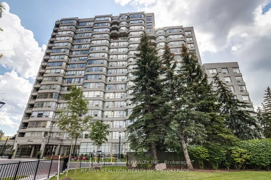 7 Townsgate Drive #1206