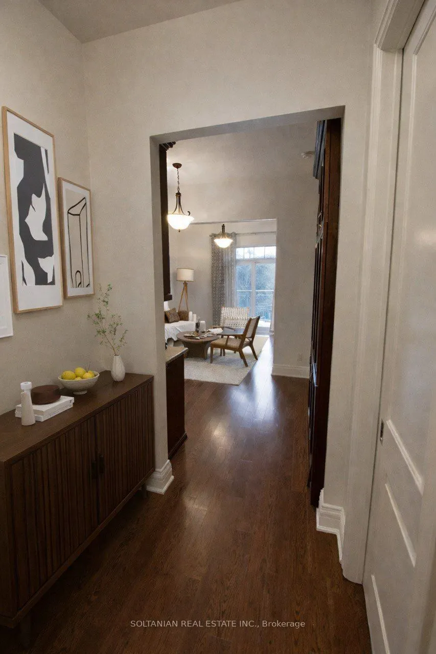 80 Burns Boulevard #425