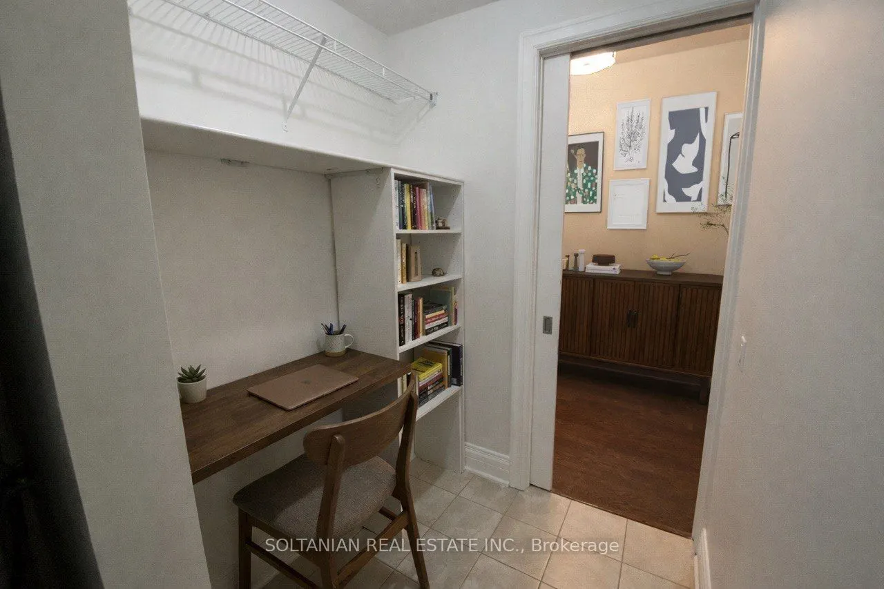 80 Burns Boulevard #425