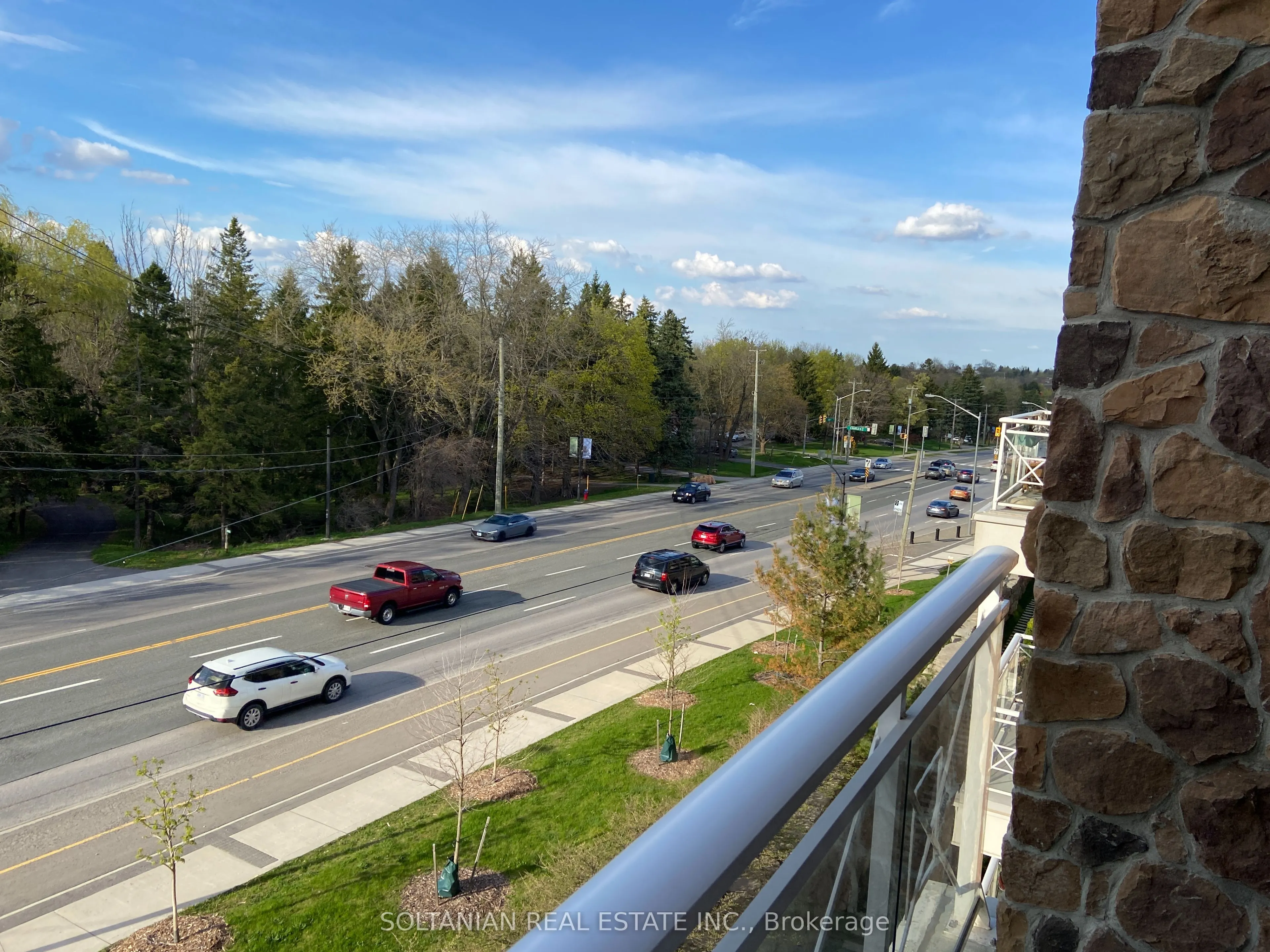 80 Burns Boulevard #425