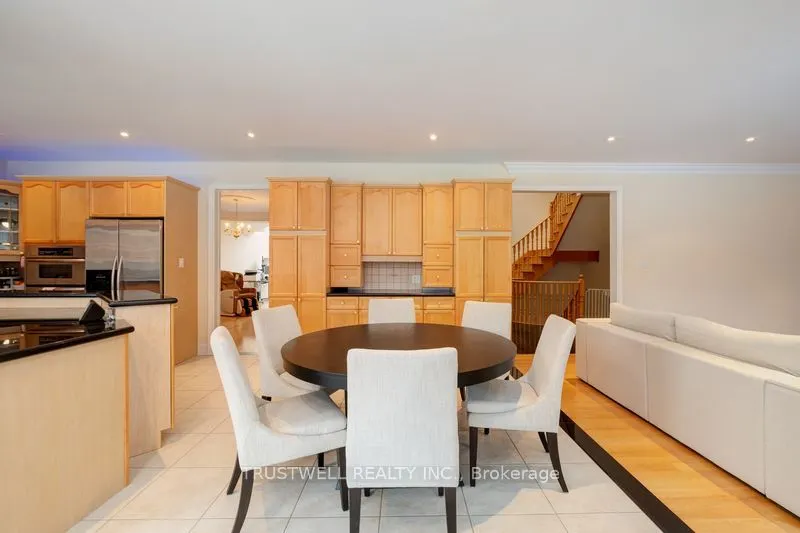8 Ridgley Court