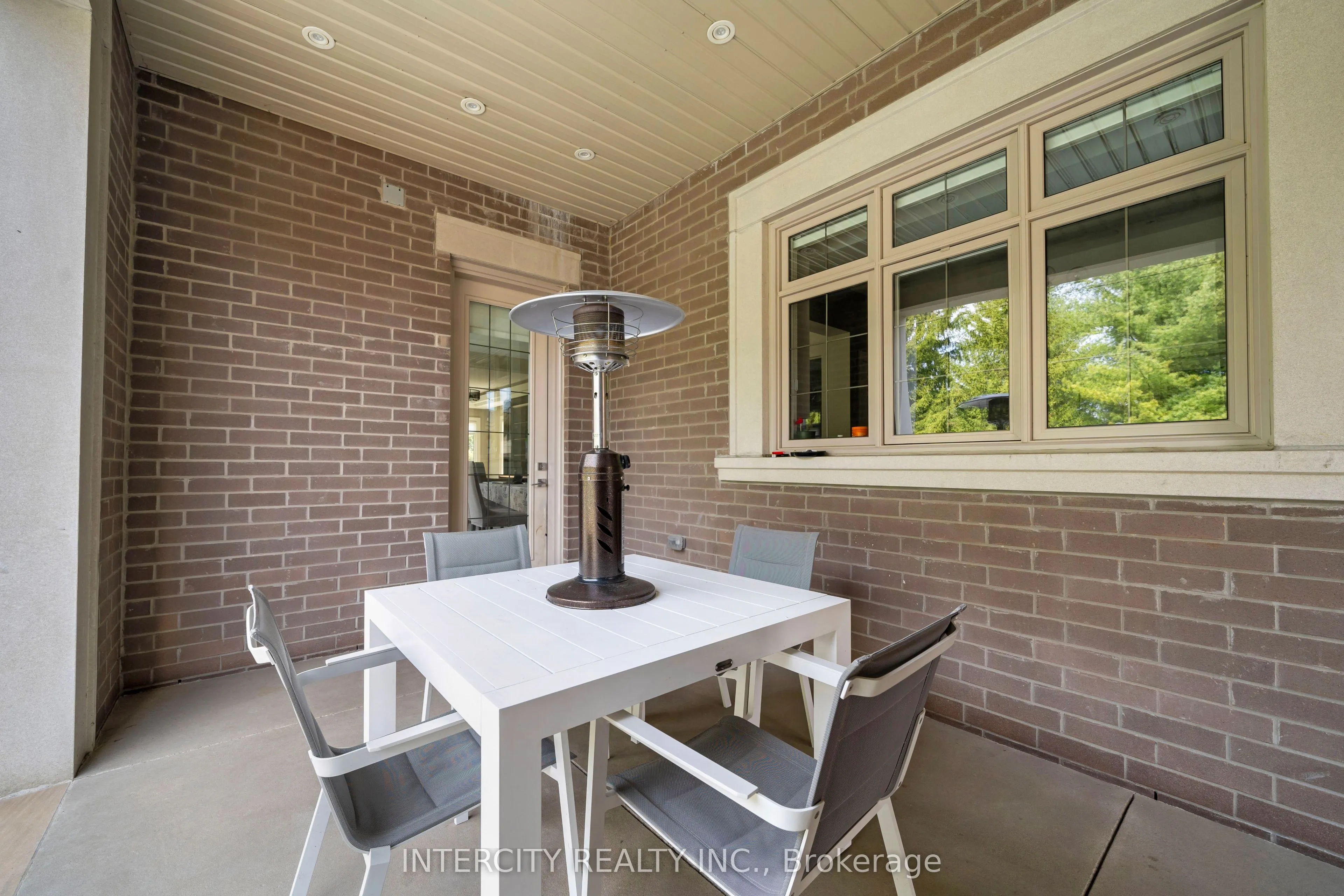 34 Rosebud Court