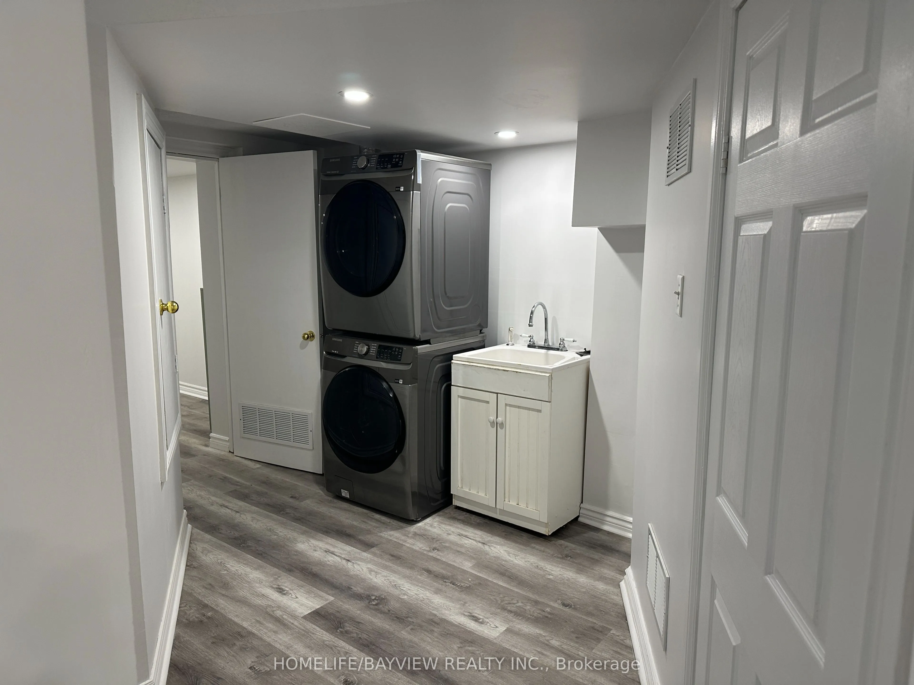 36 Rosanna(Lower Level) Crescent