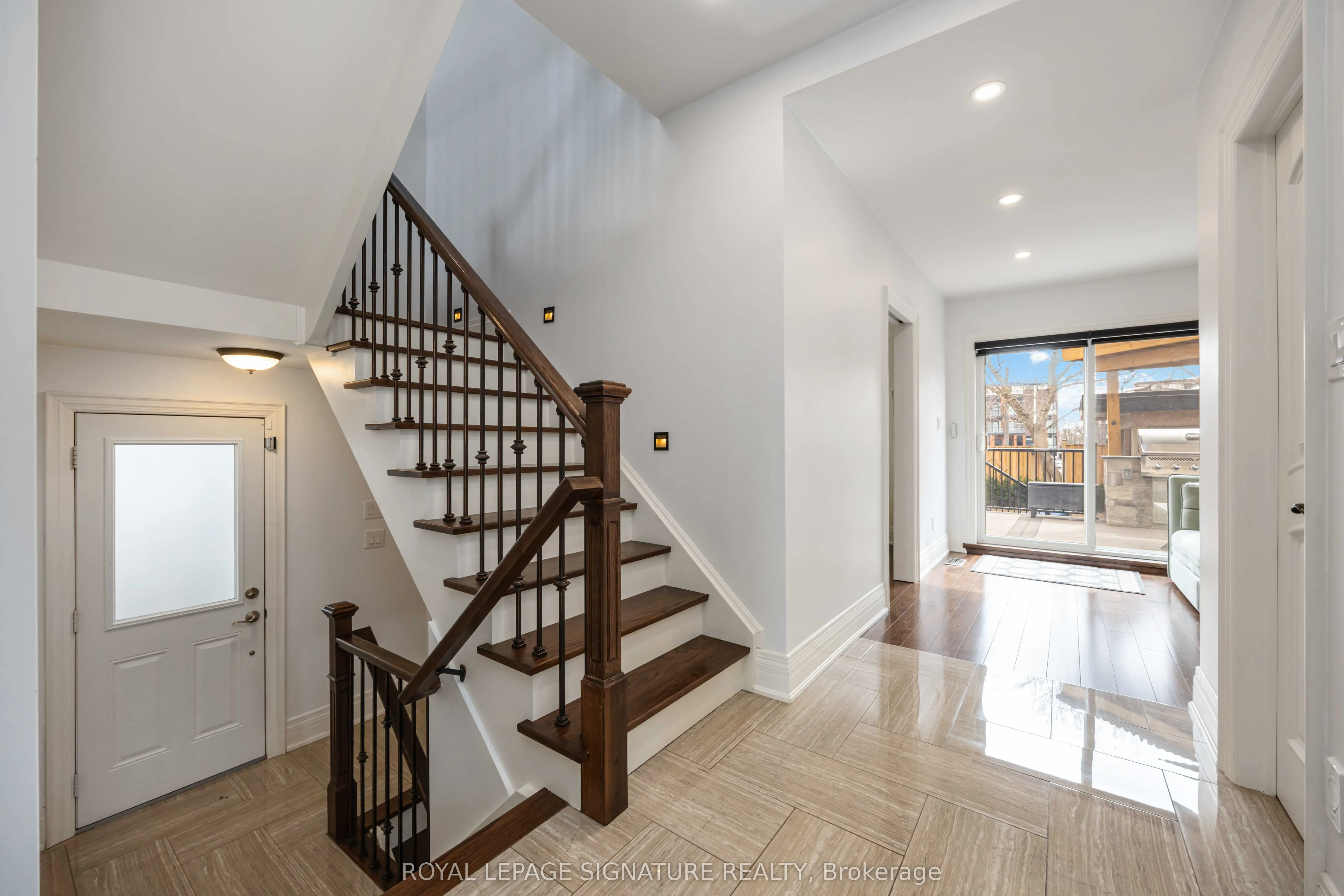 35 Rainbow Drive