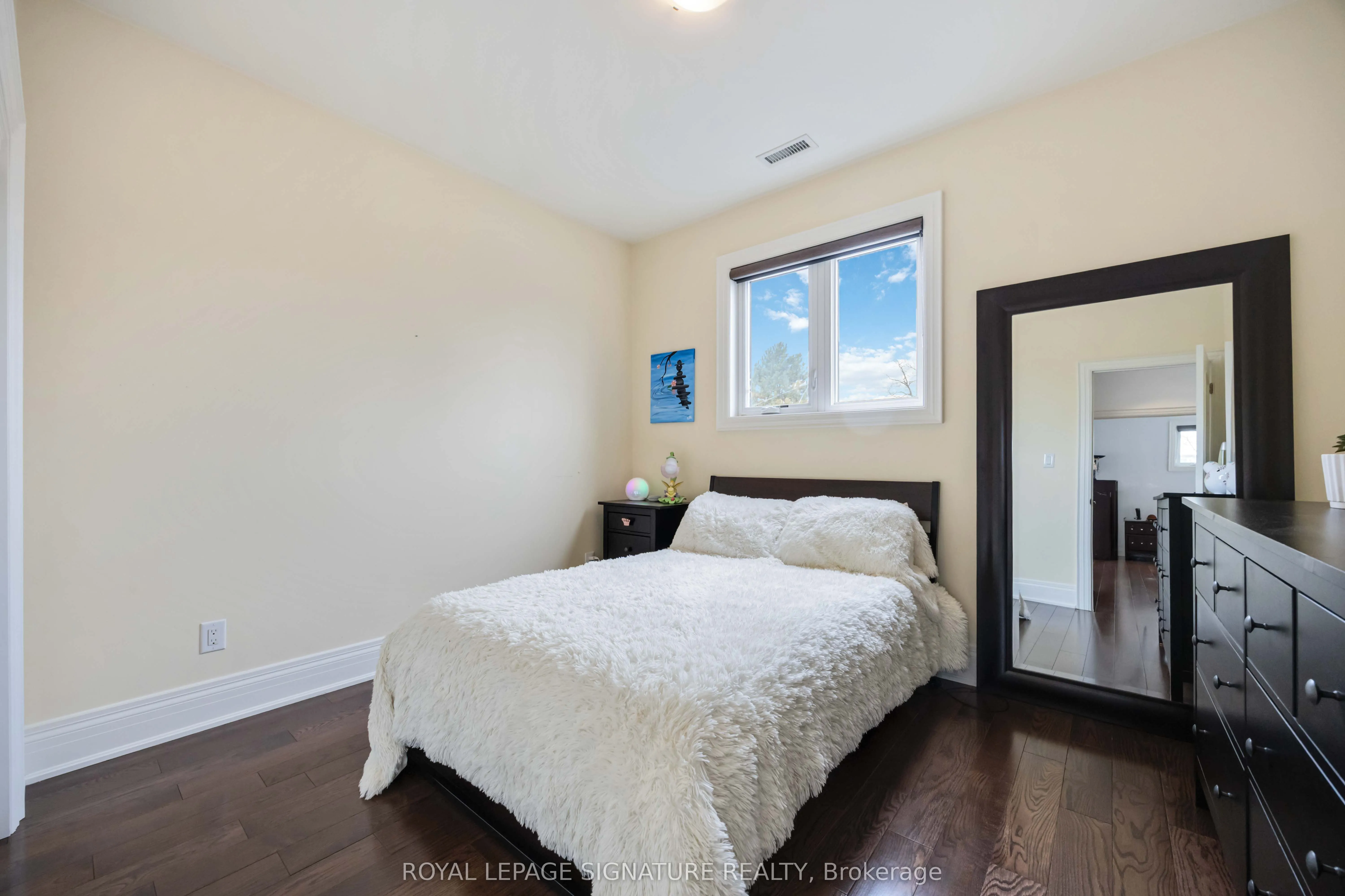 35 Rainbow Drive