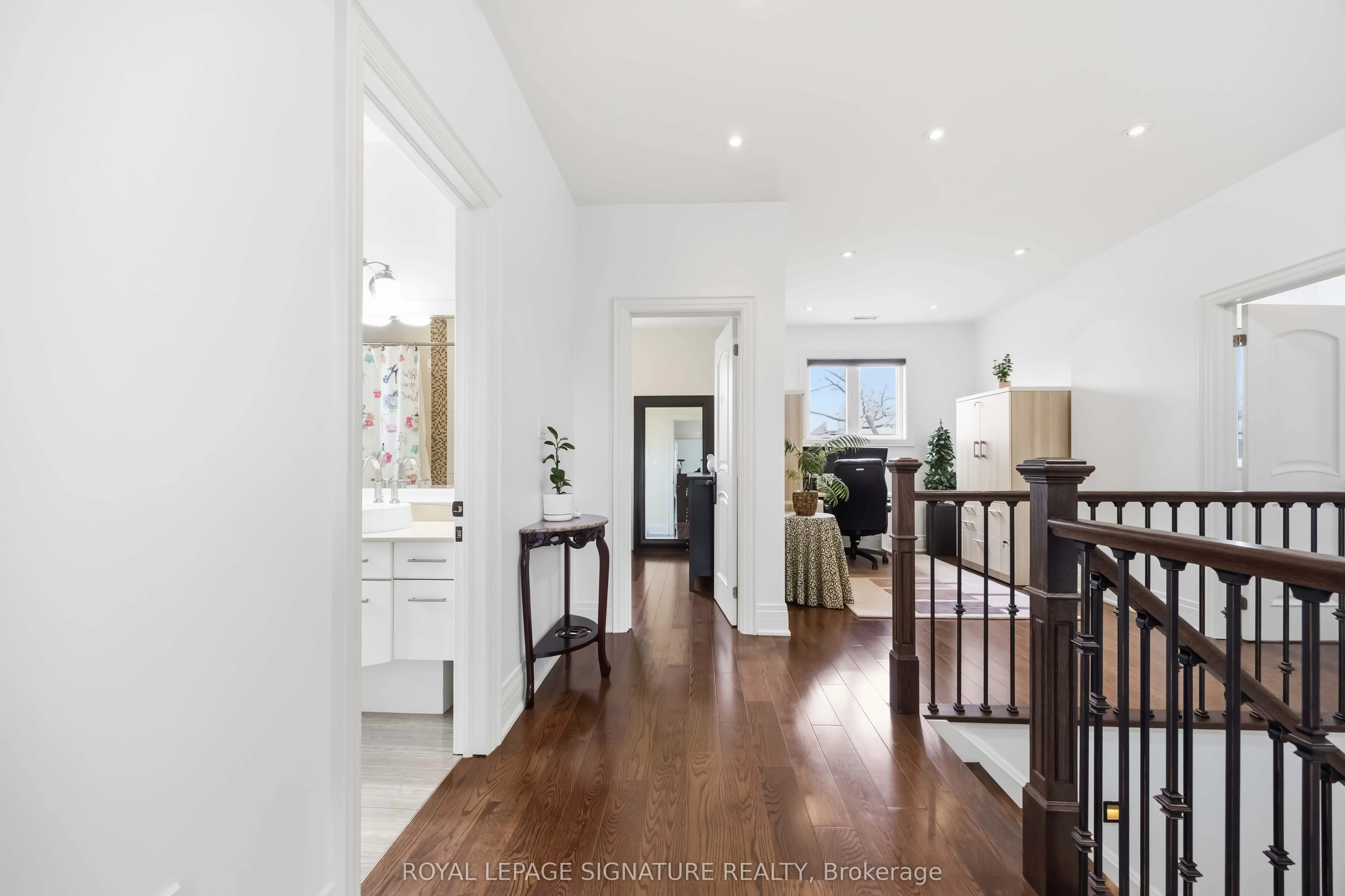 35 Rainbow Drive