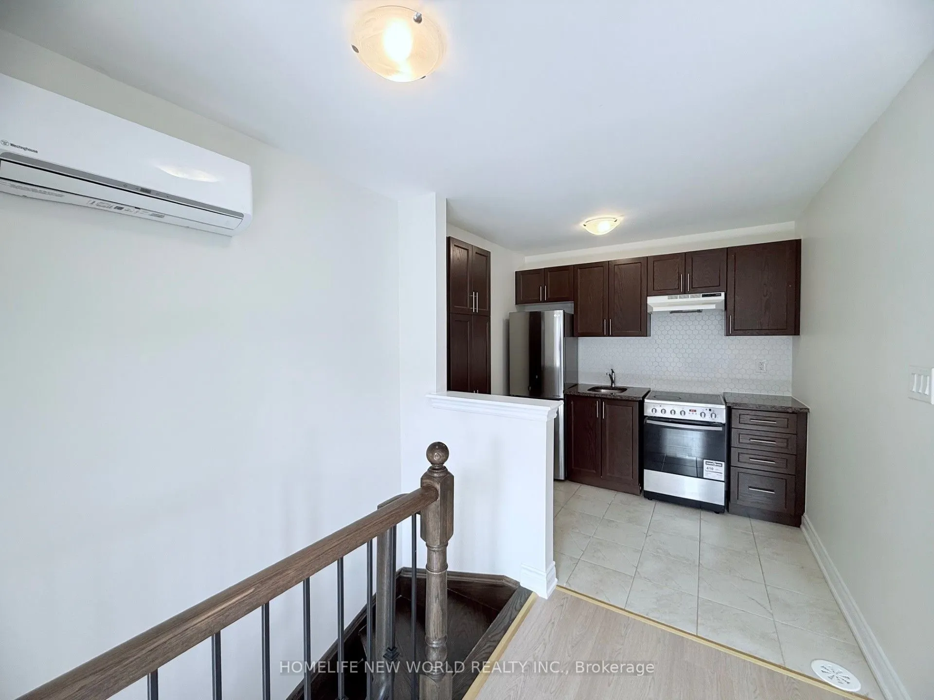 261 William Forster Road #Coach House