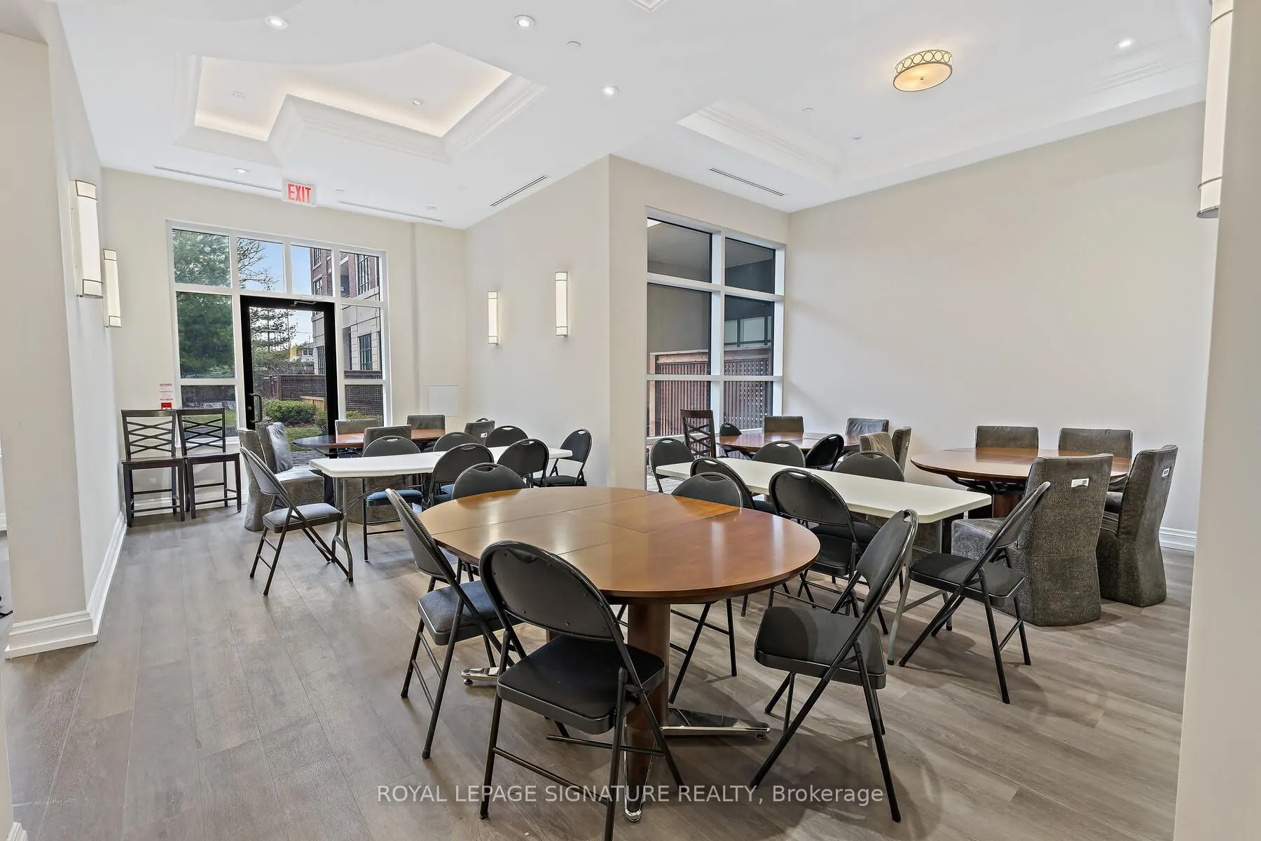 2396 Major Mackenzie Drive W #220