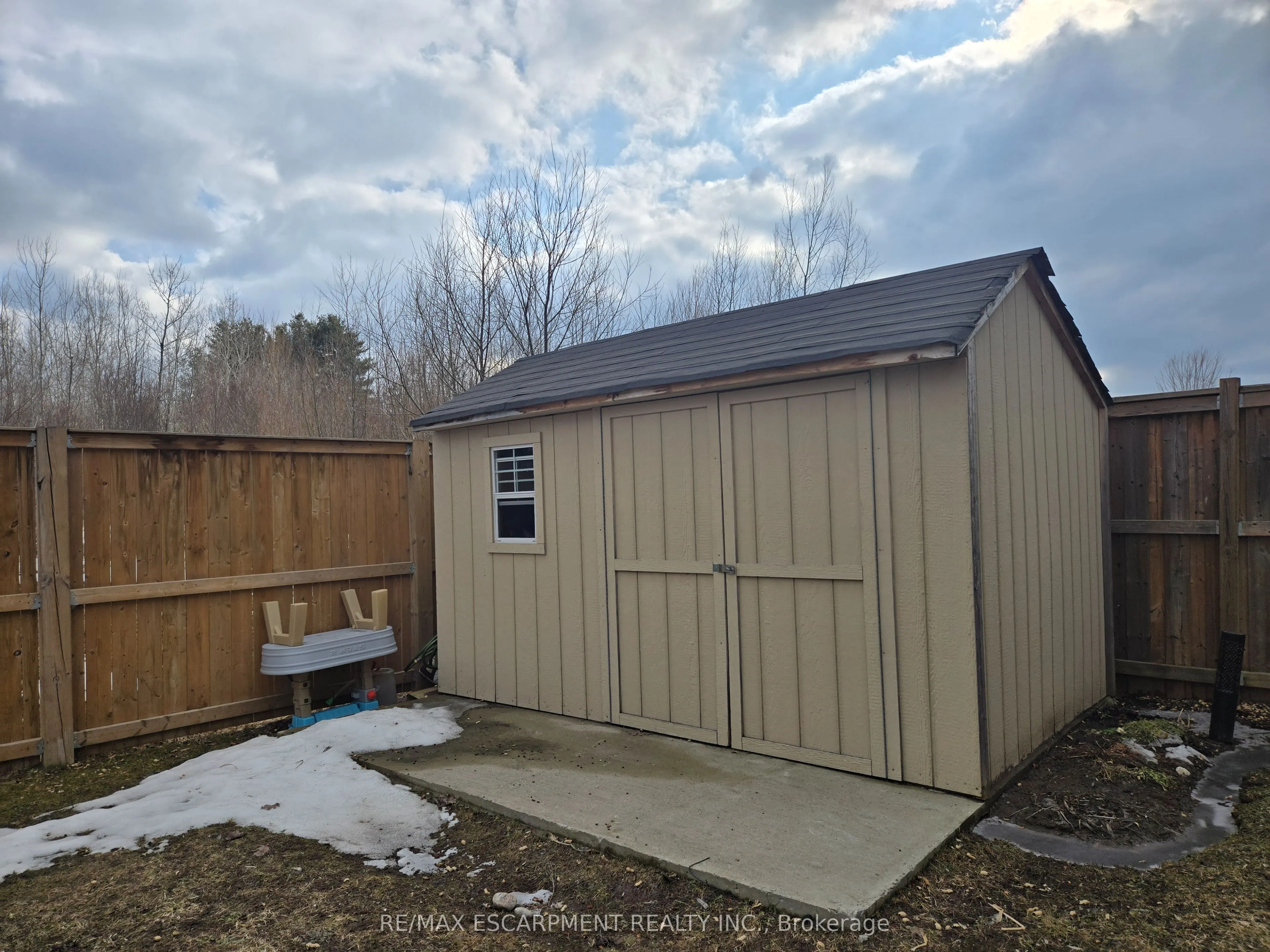 175 GOLD PARK Gate