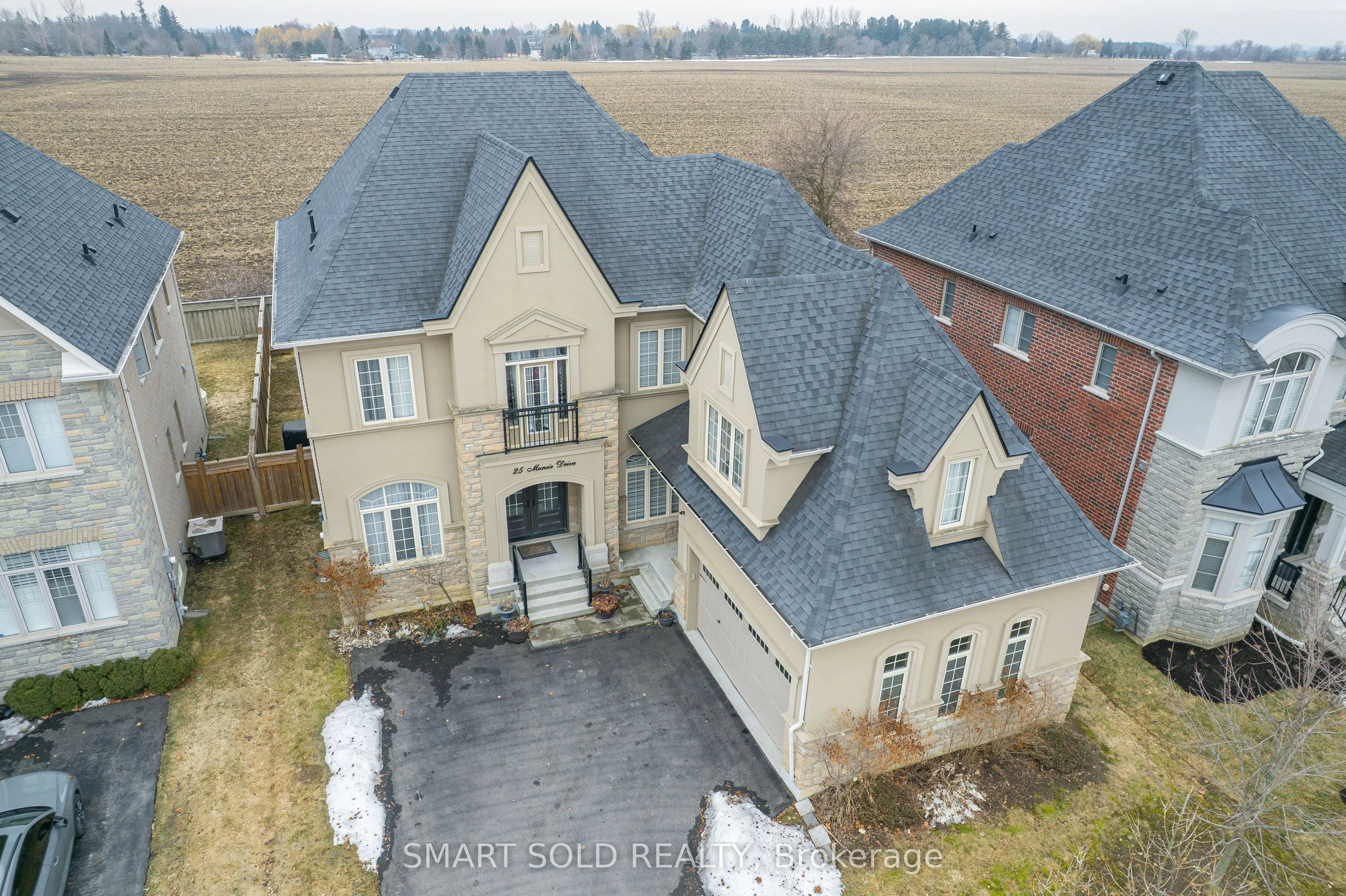25 Munsie Drive