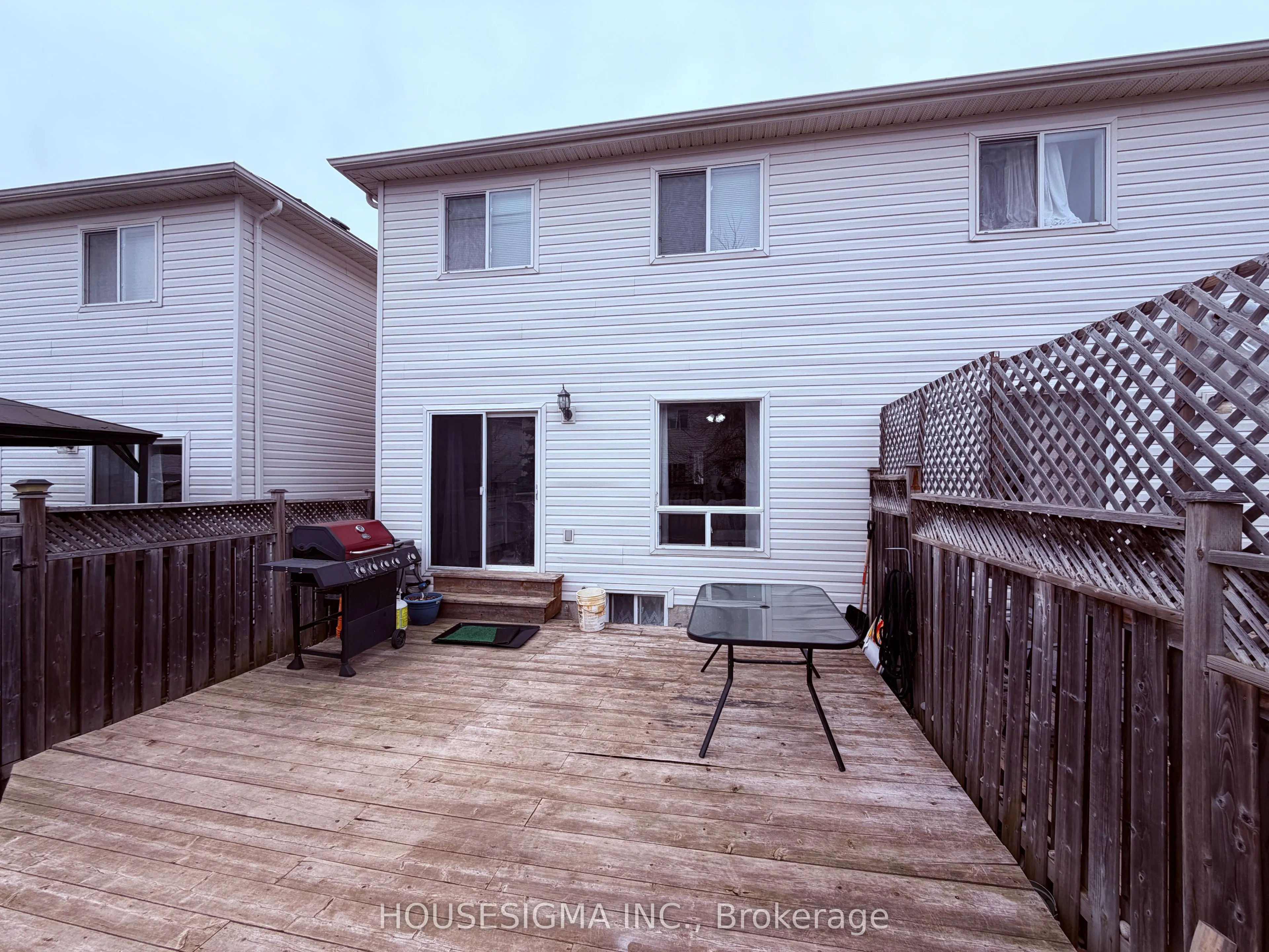 58 Lookout Street