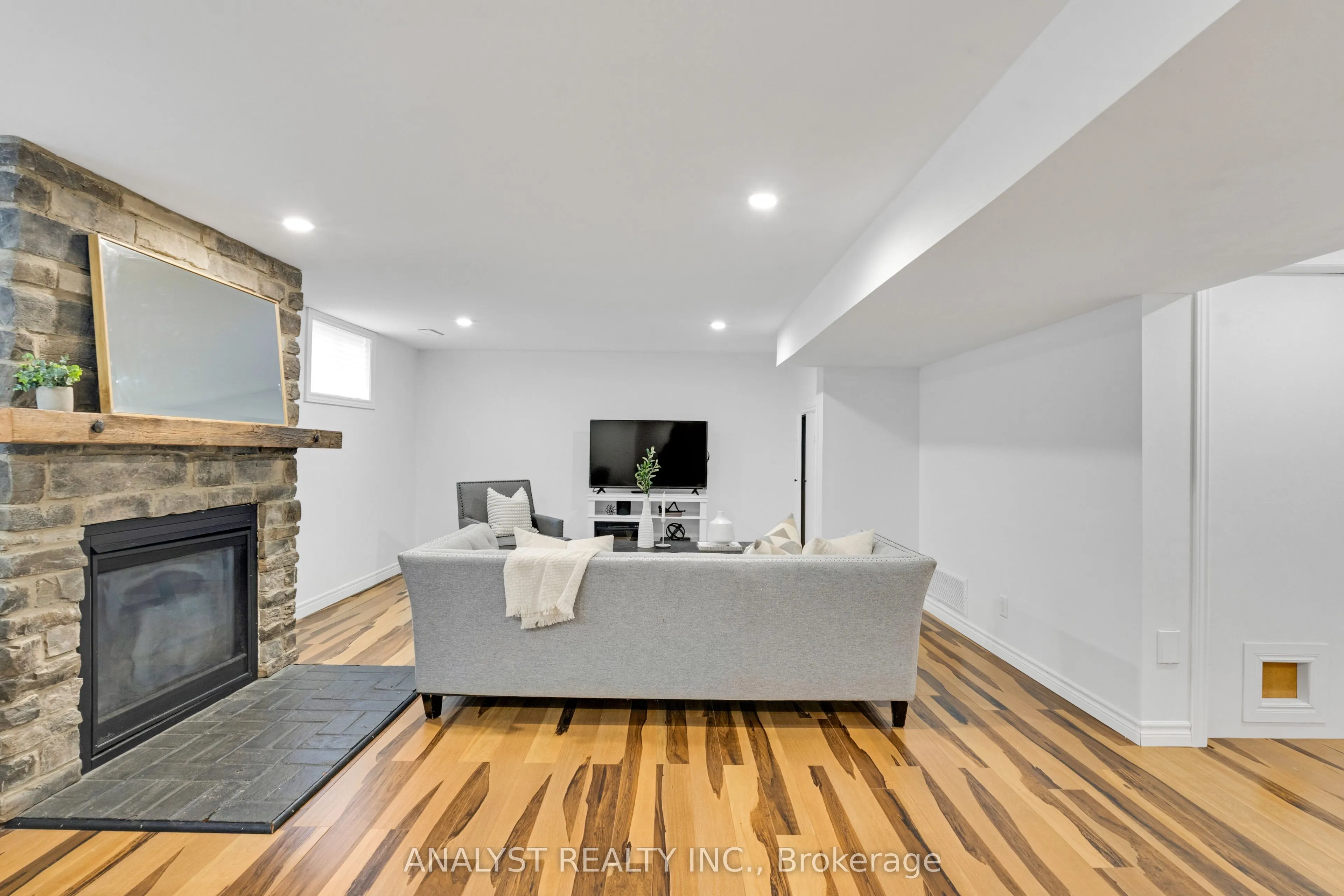 19 Pine Park Boulevard