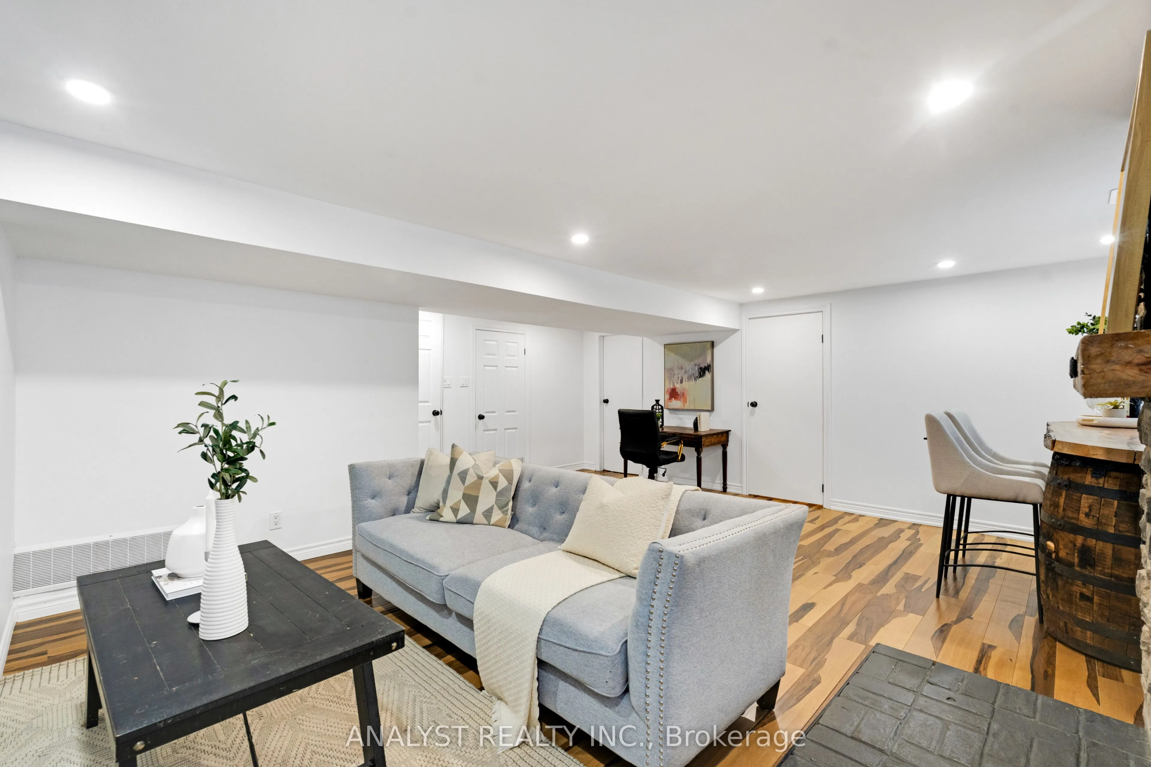19 Pine Park Boulevard
