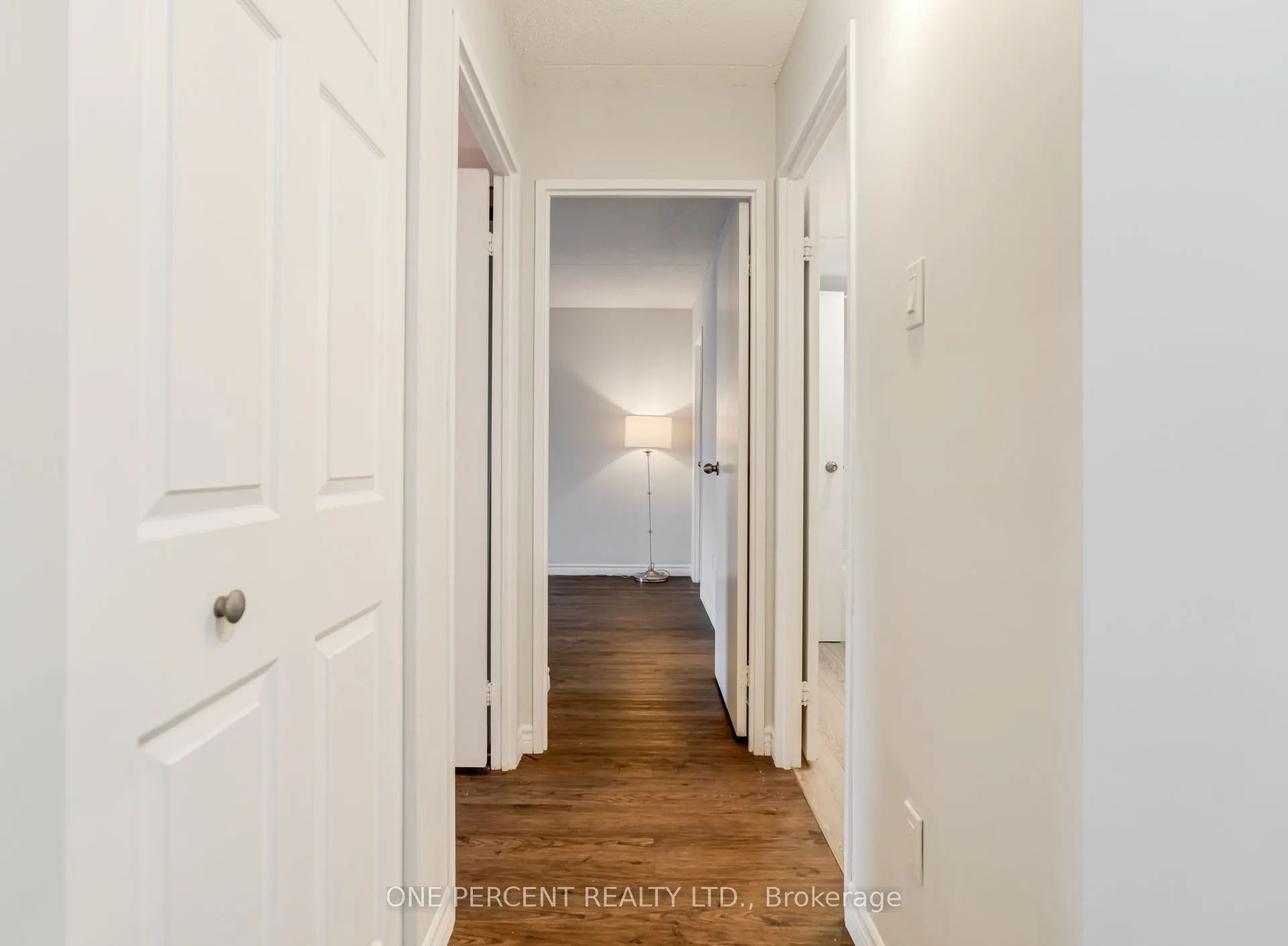 15390 Yonge Street #406
