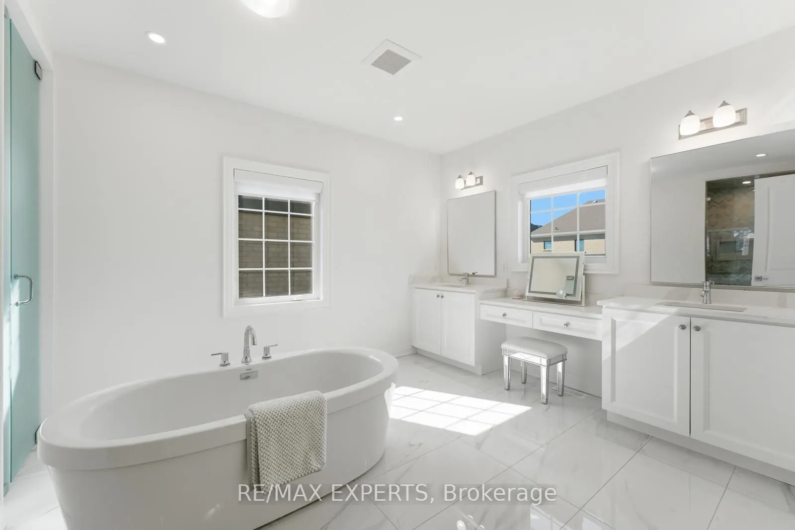 54 Winthrop Crescent