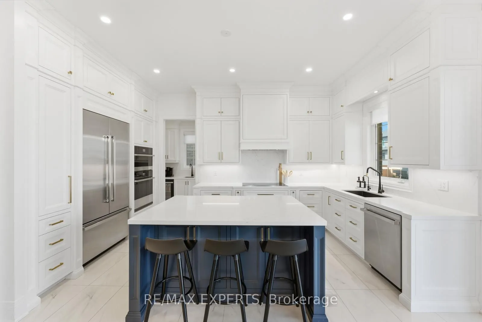 54 Winthrop Crescent