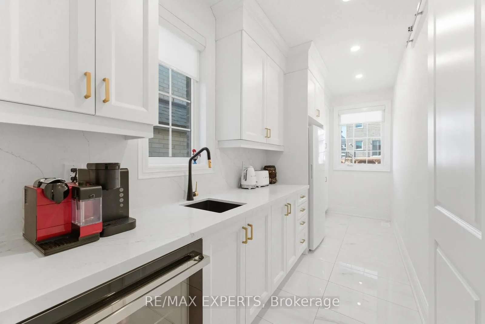 54 Winthrop Crescent