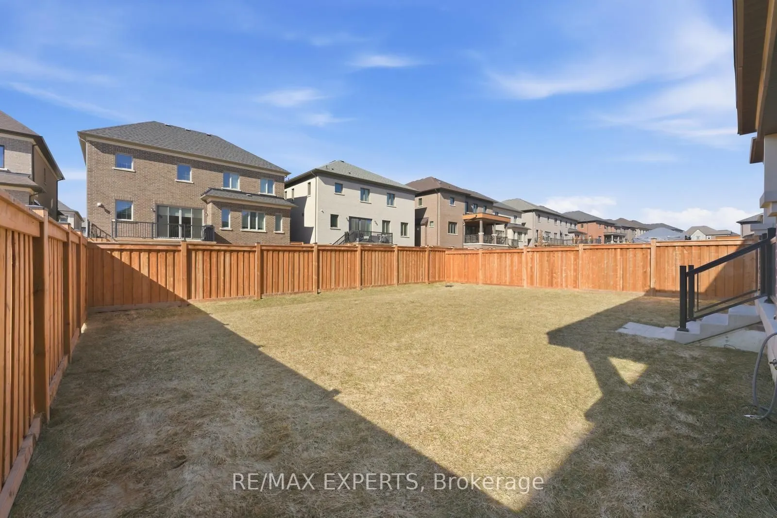 54 Winthrop Crescent
