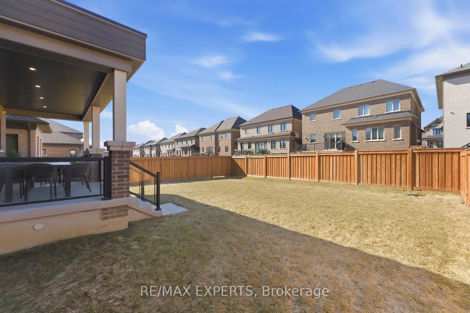 54 Winthrop Crescent