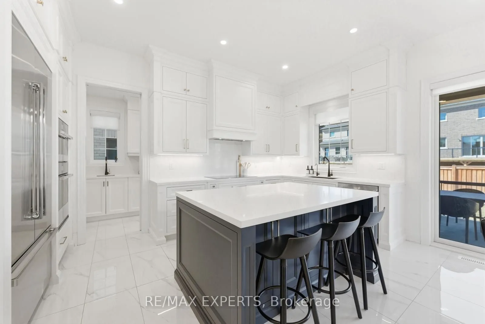54 Winthrop Crescent