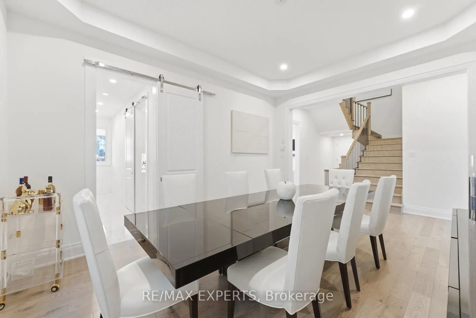 54 Winthrop Crescent