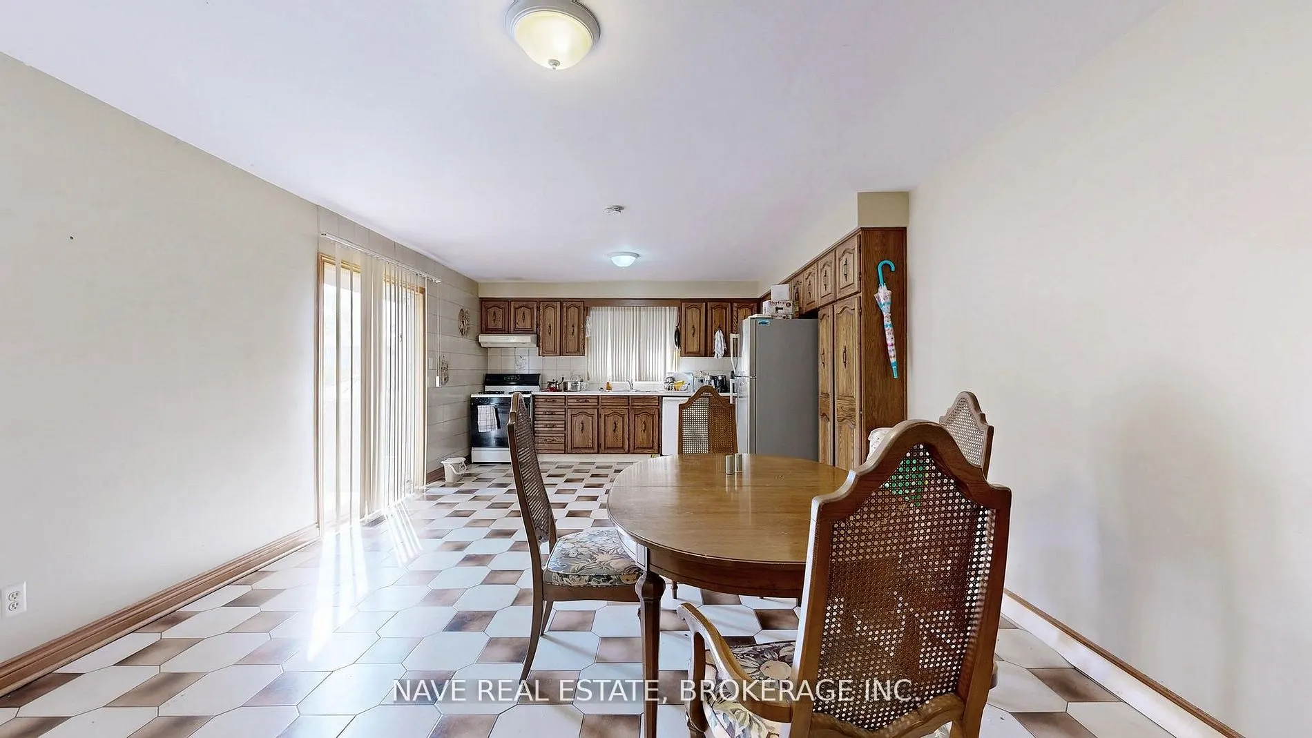 9747 Bathurst Street