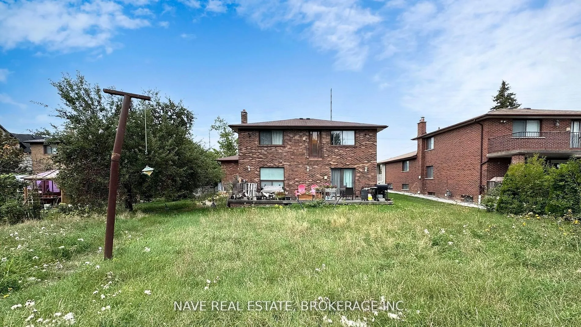 9747 Bathurst Street