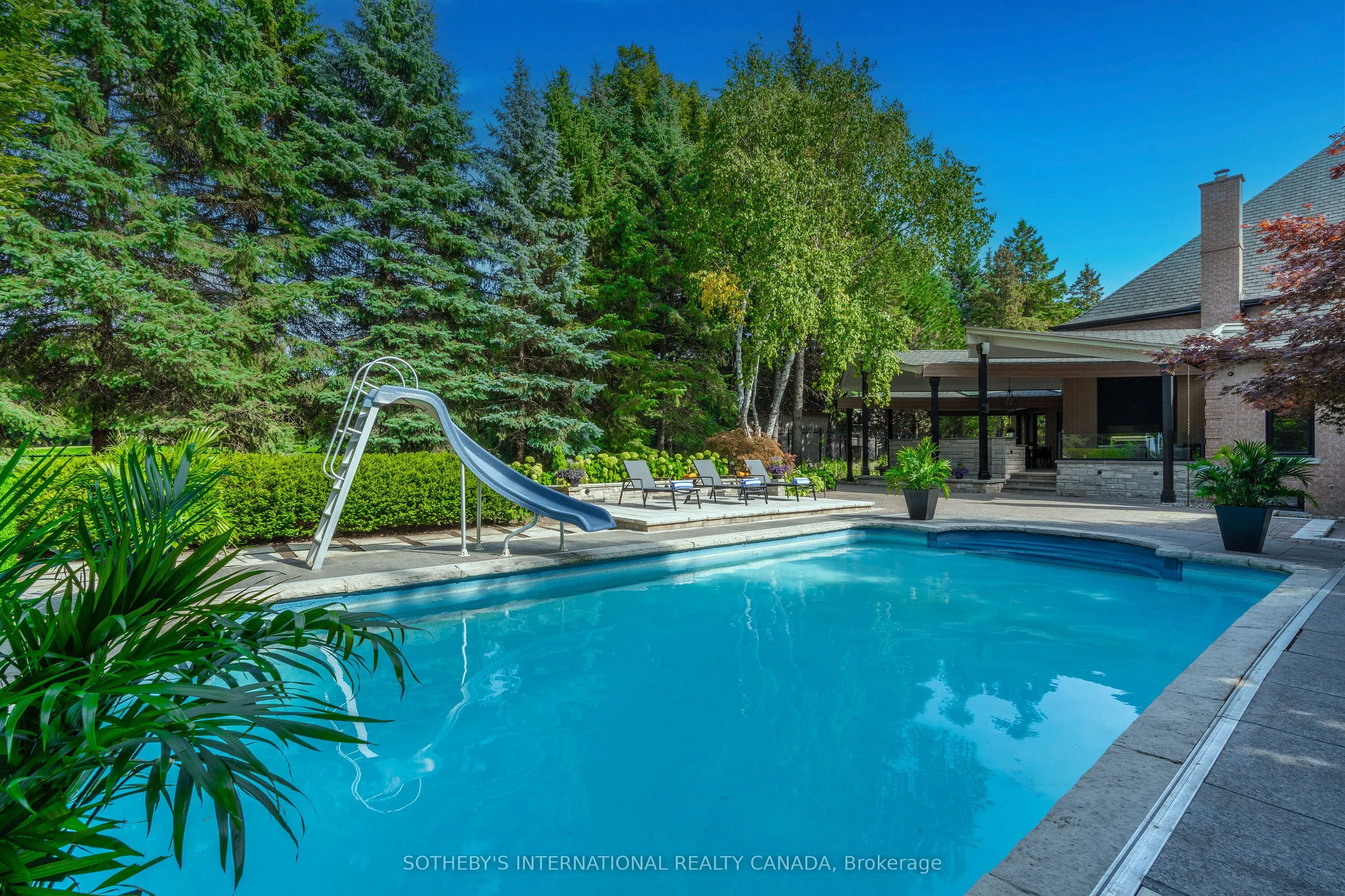 85 Cowan Drive