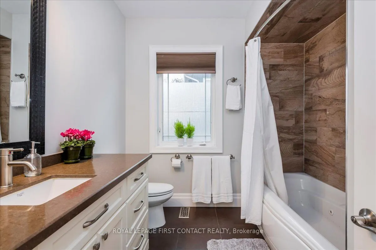 3500 Crescent Harbour Road
