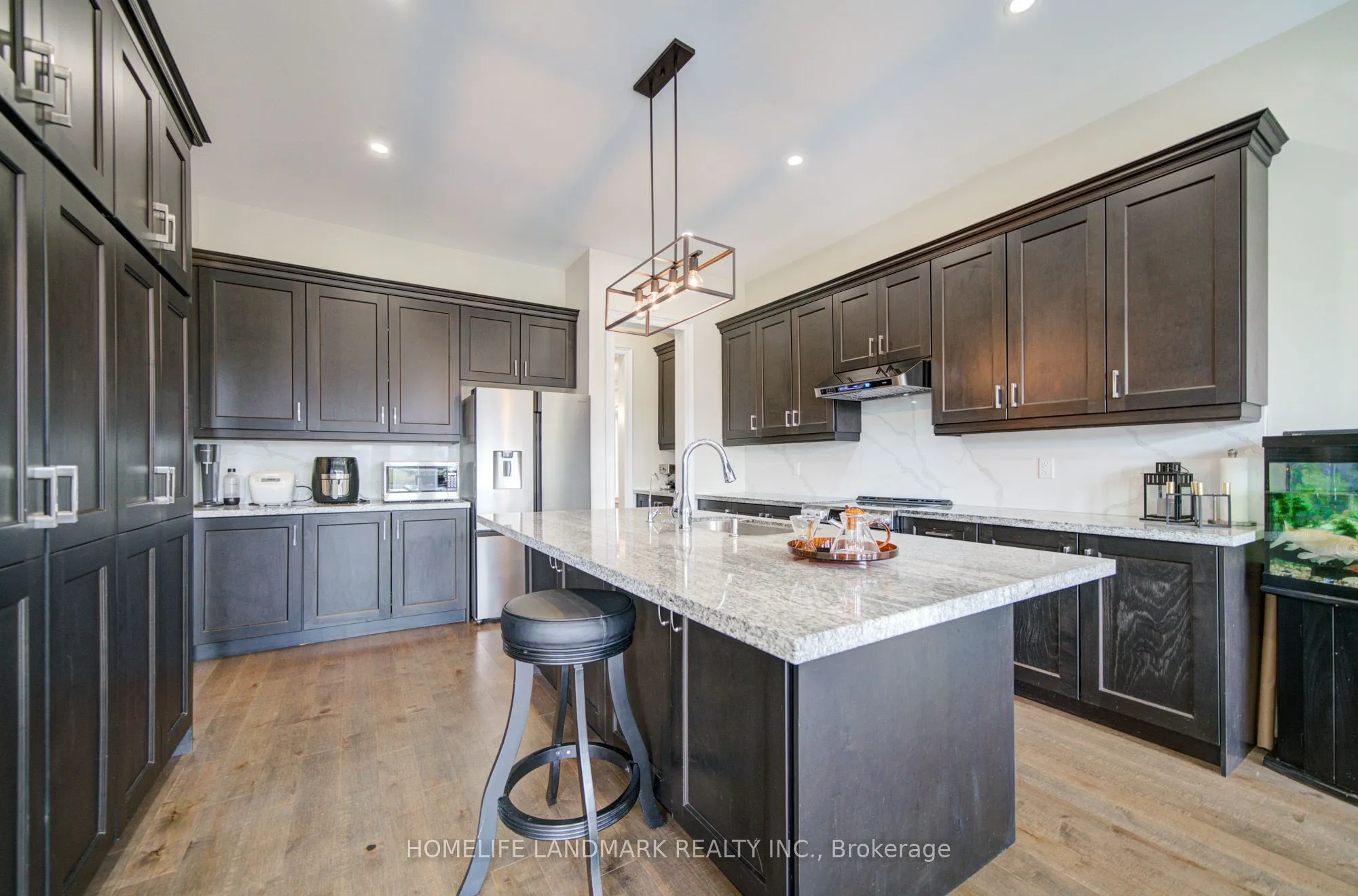 43 Mike Boshevski Court