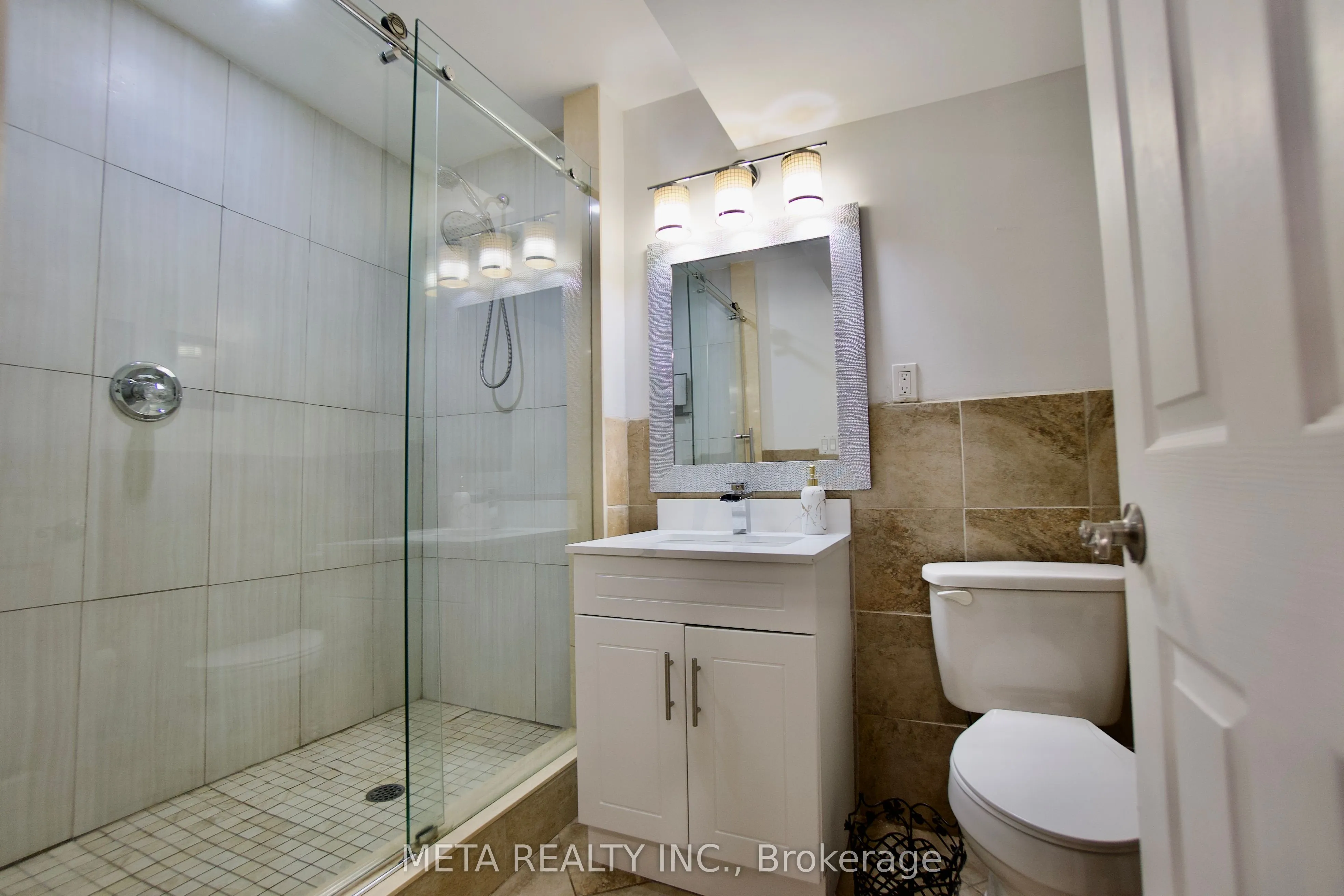 5653 7th Line