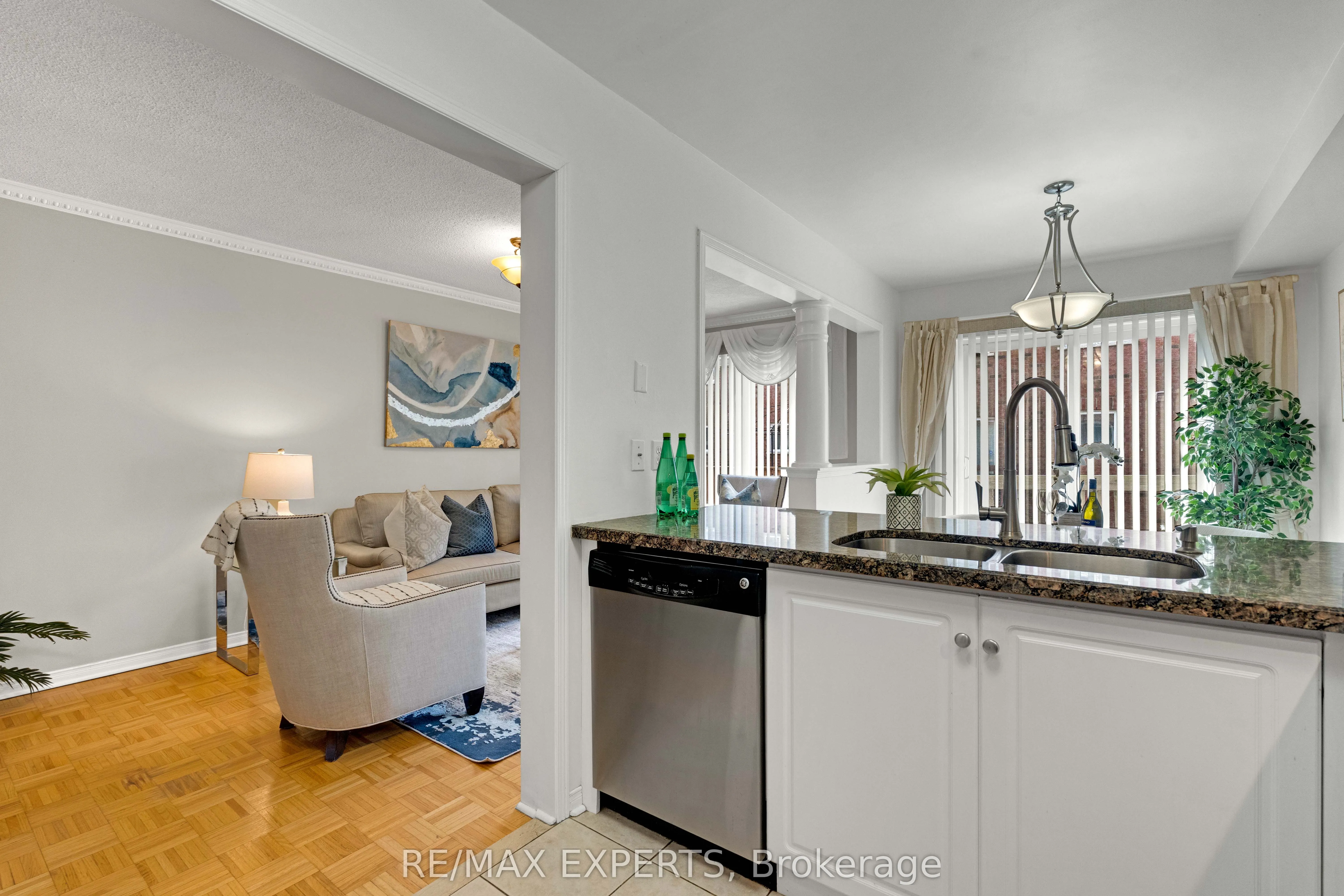 19 Foxchase Avenue #61