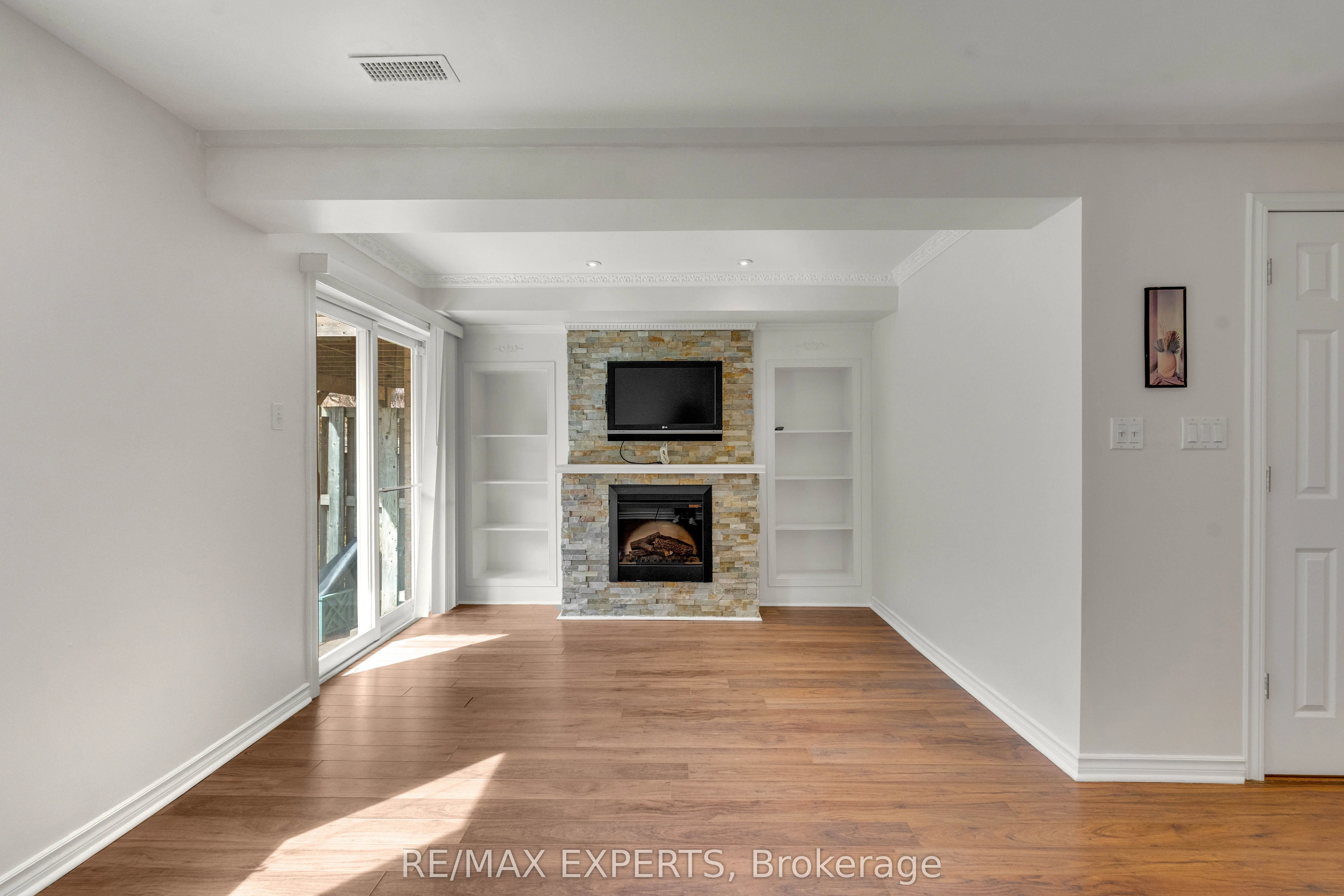 19 Foxchase Avenue #61