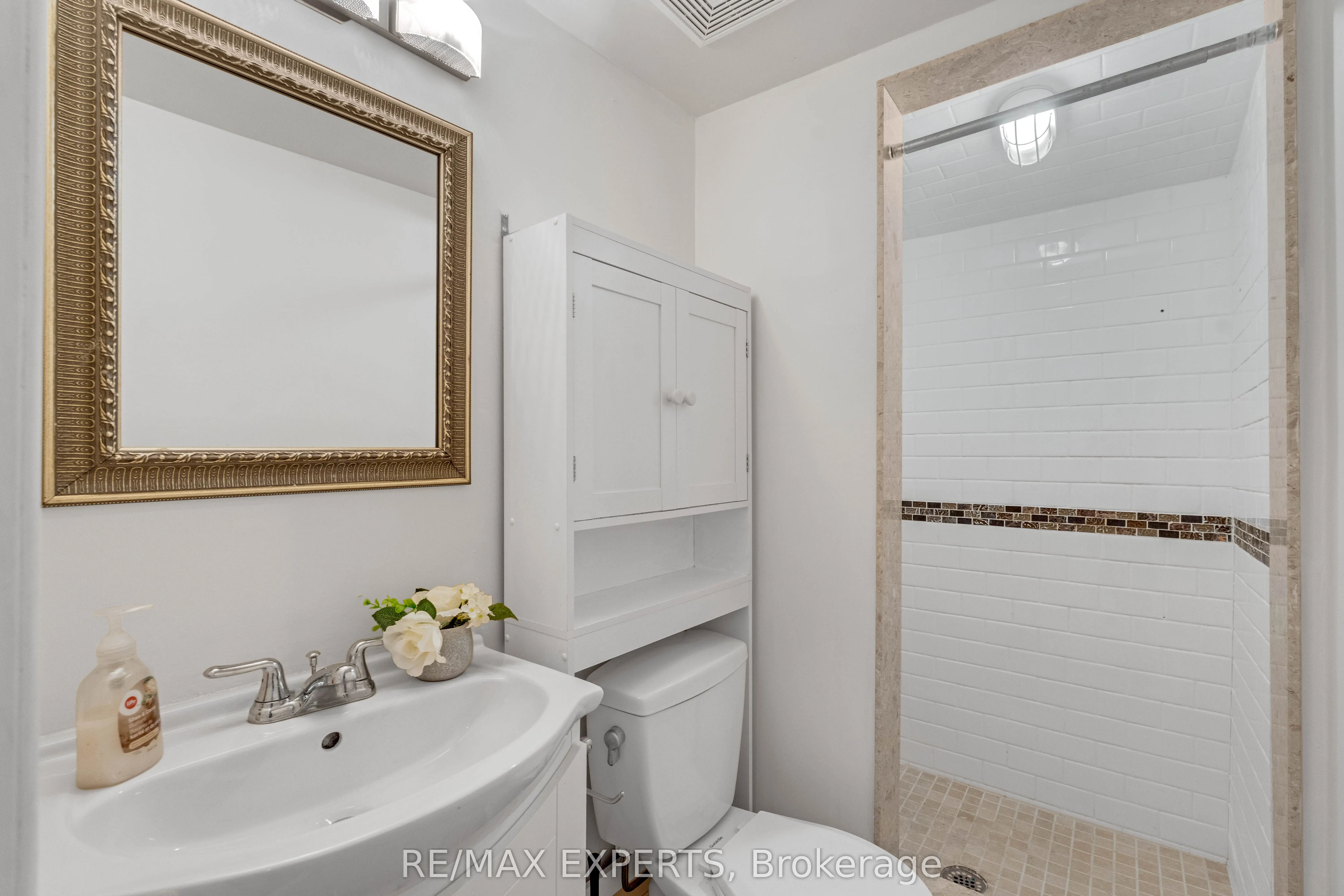 19 Foxchase Avenue #61