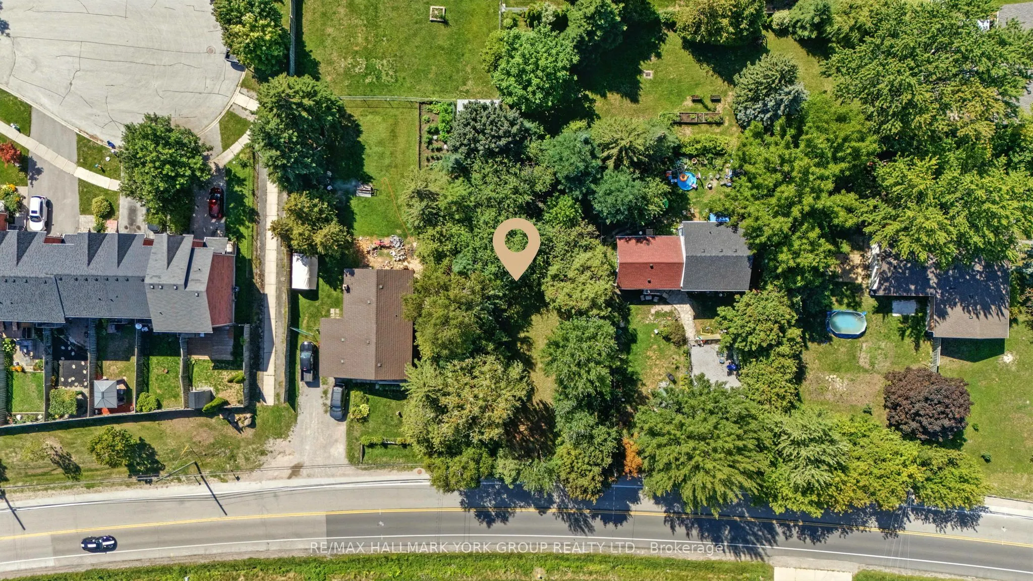 136 Metro Road N