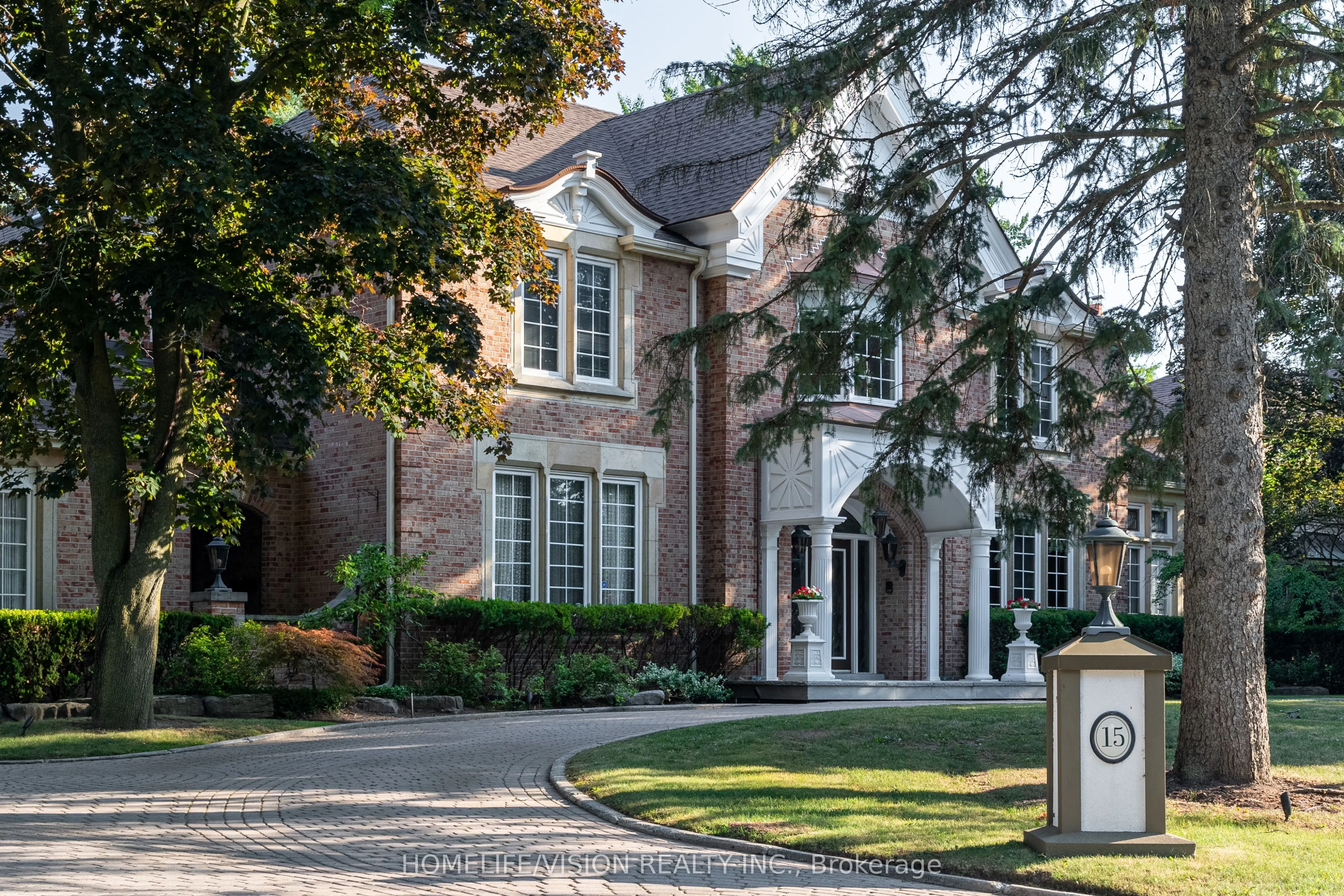 15 Daffodil Avenue