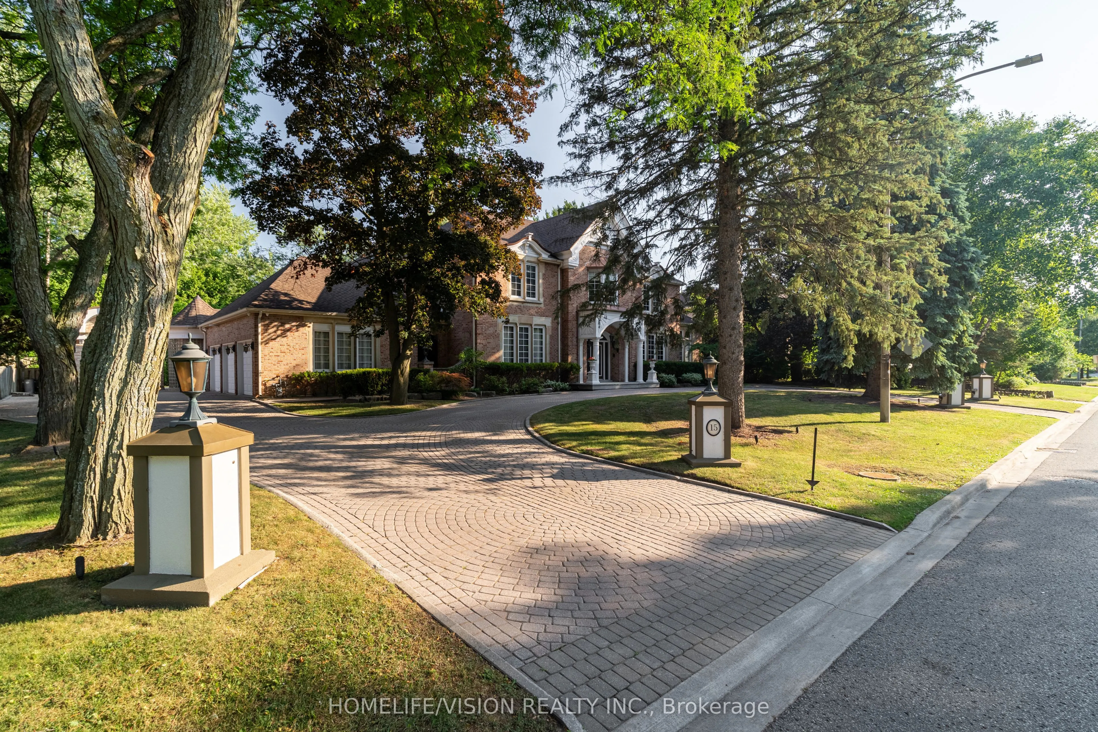 15 Daffodil Avenue