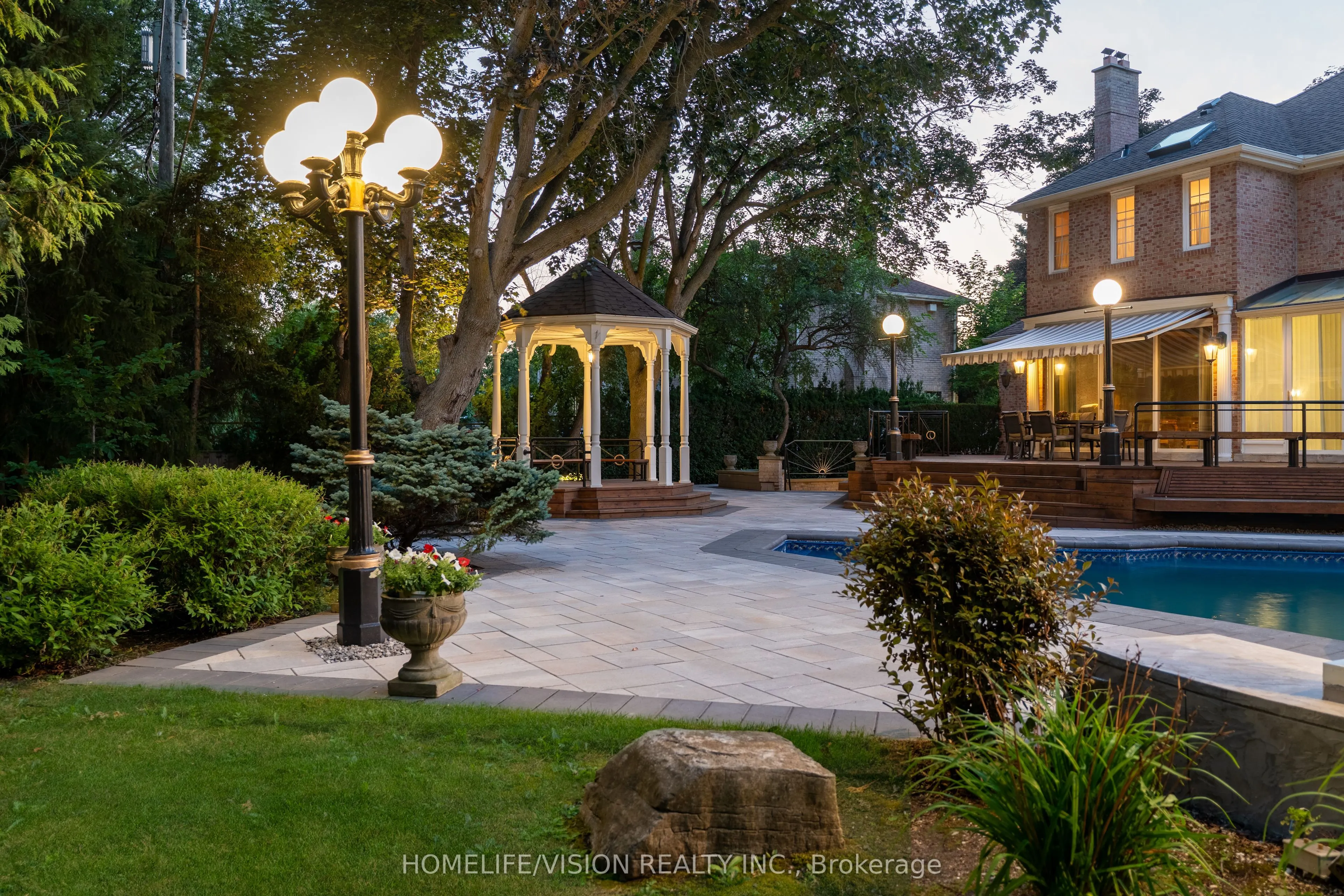 15 Daffodil Avenue