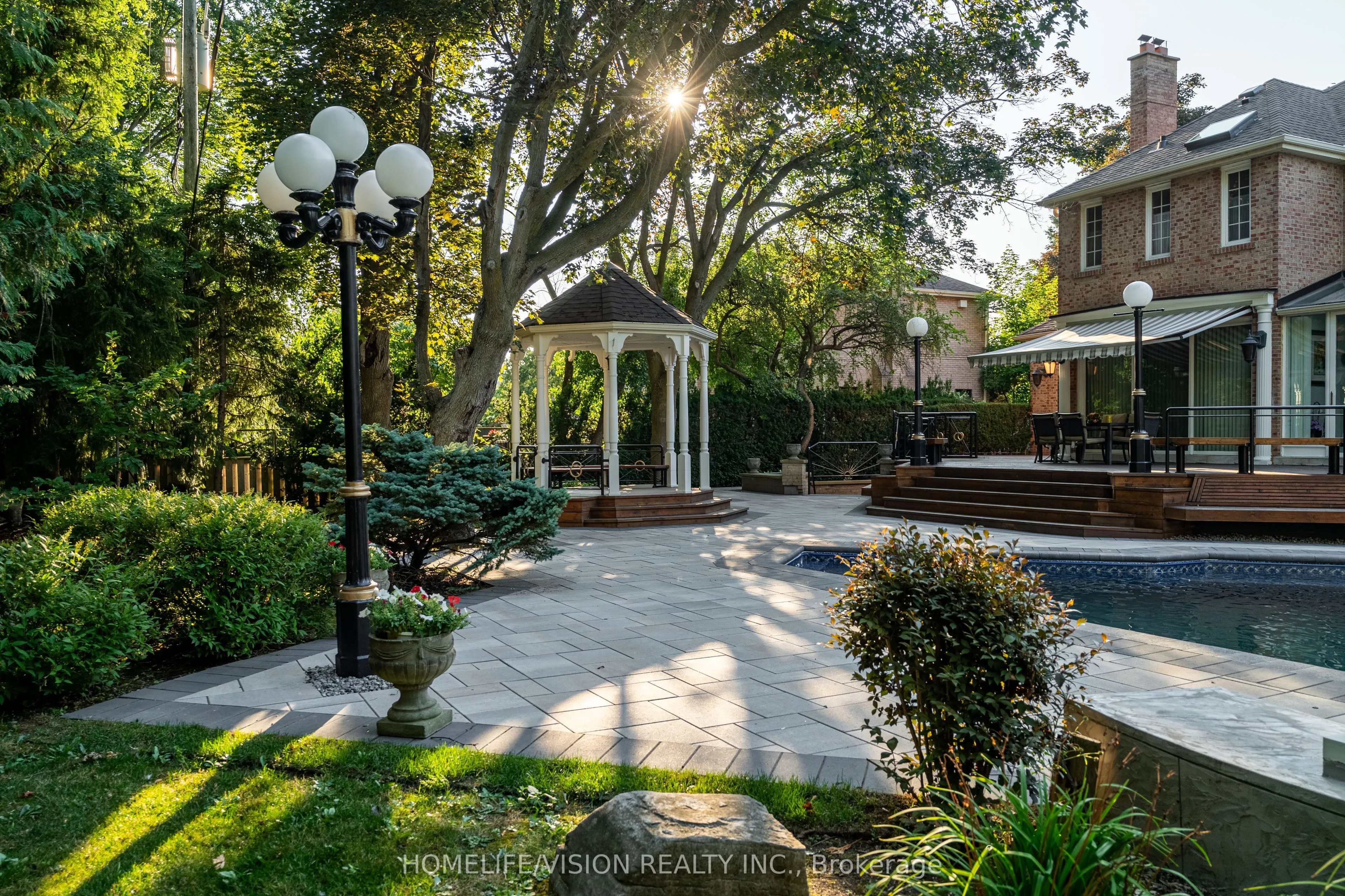 15 Daffodil Avenue